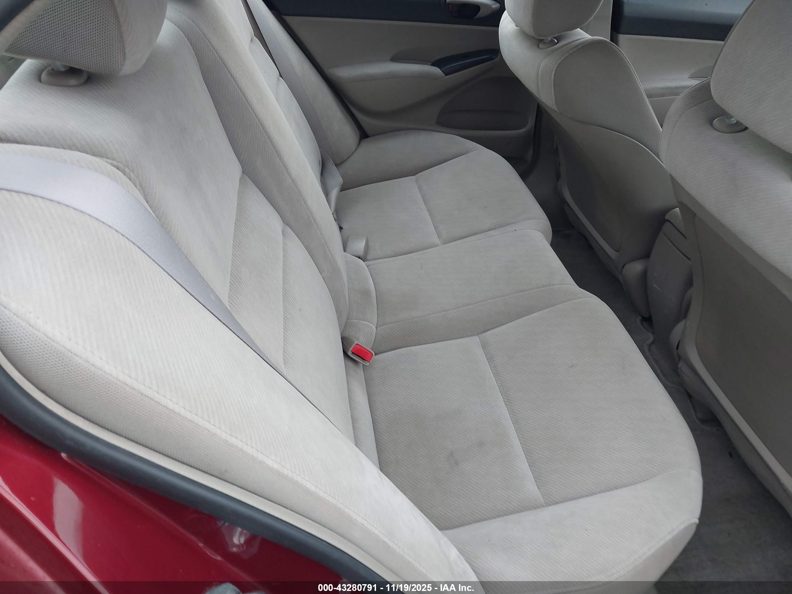HONDA CIVIC image 8
