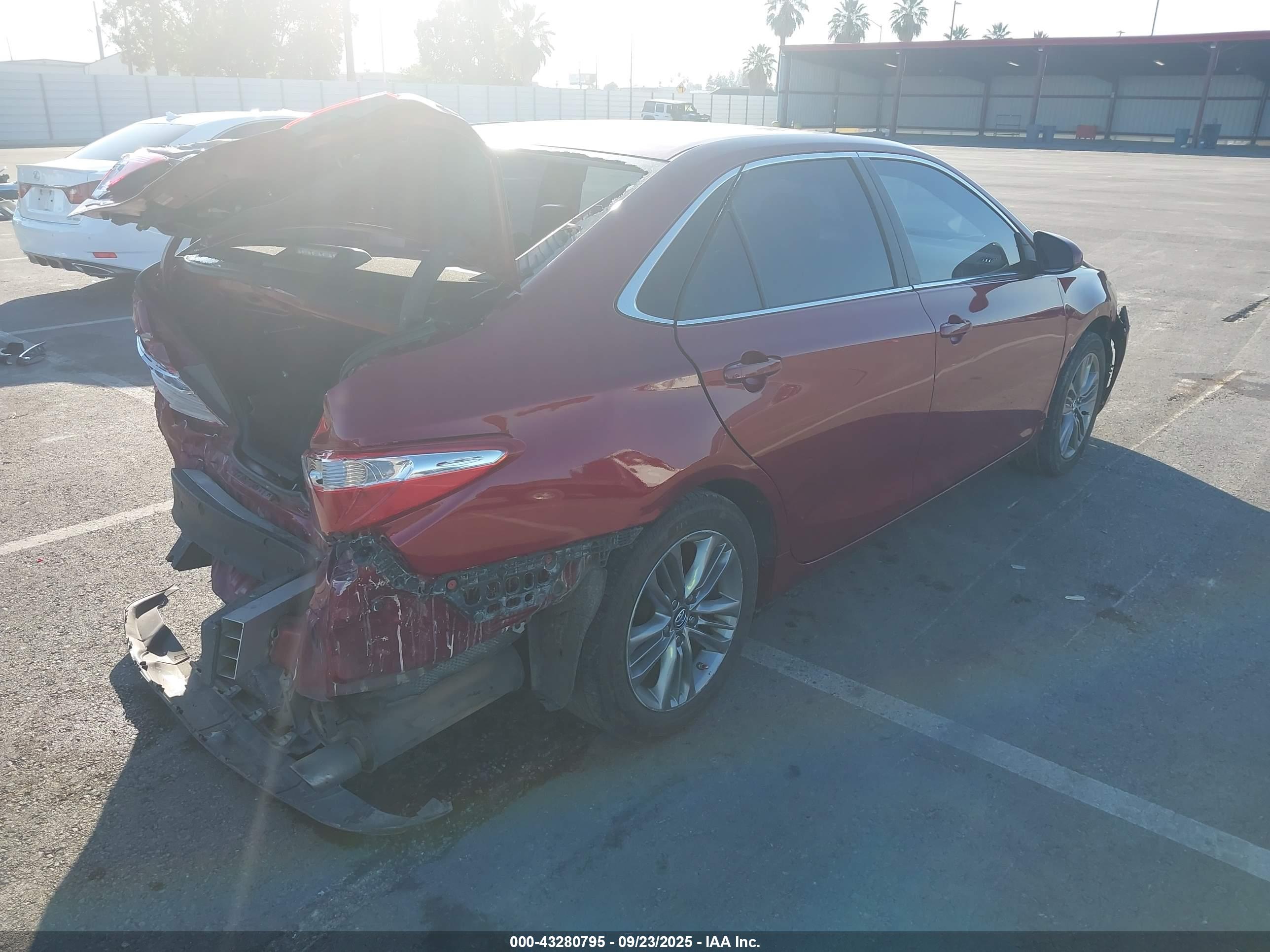 TOYOTA CAMRY image 4