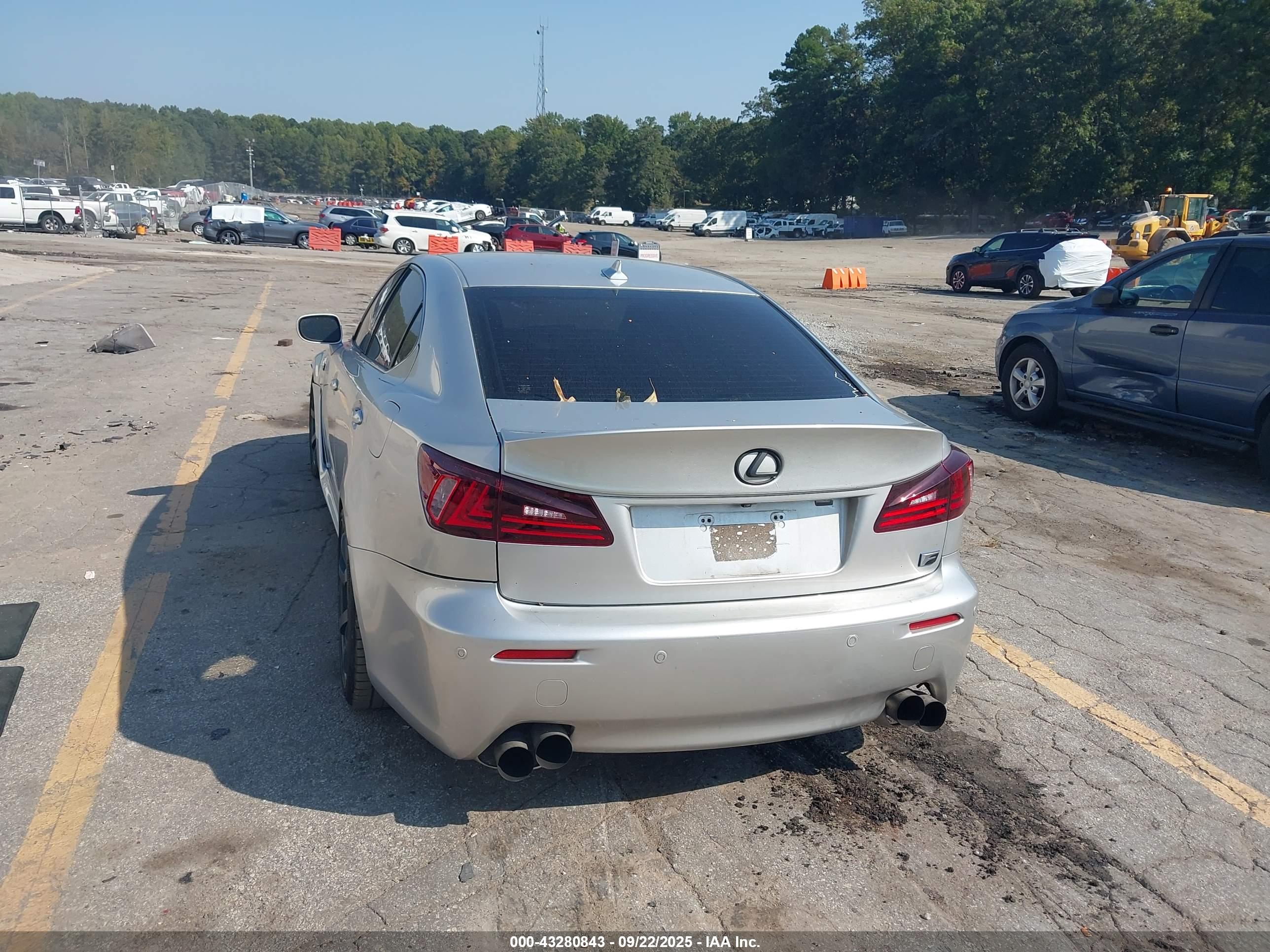 LEXUS IS image 3