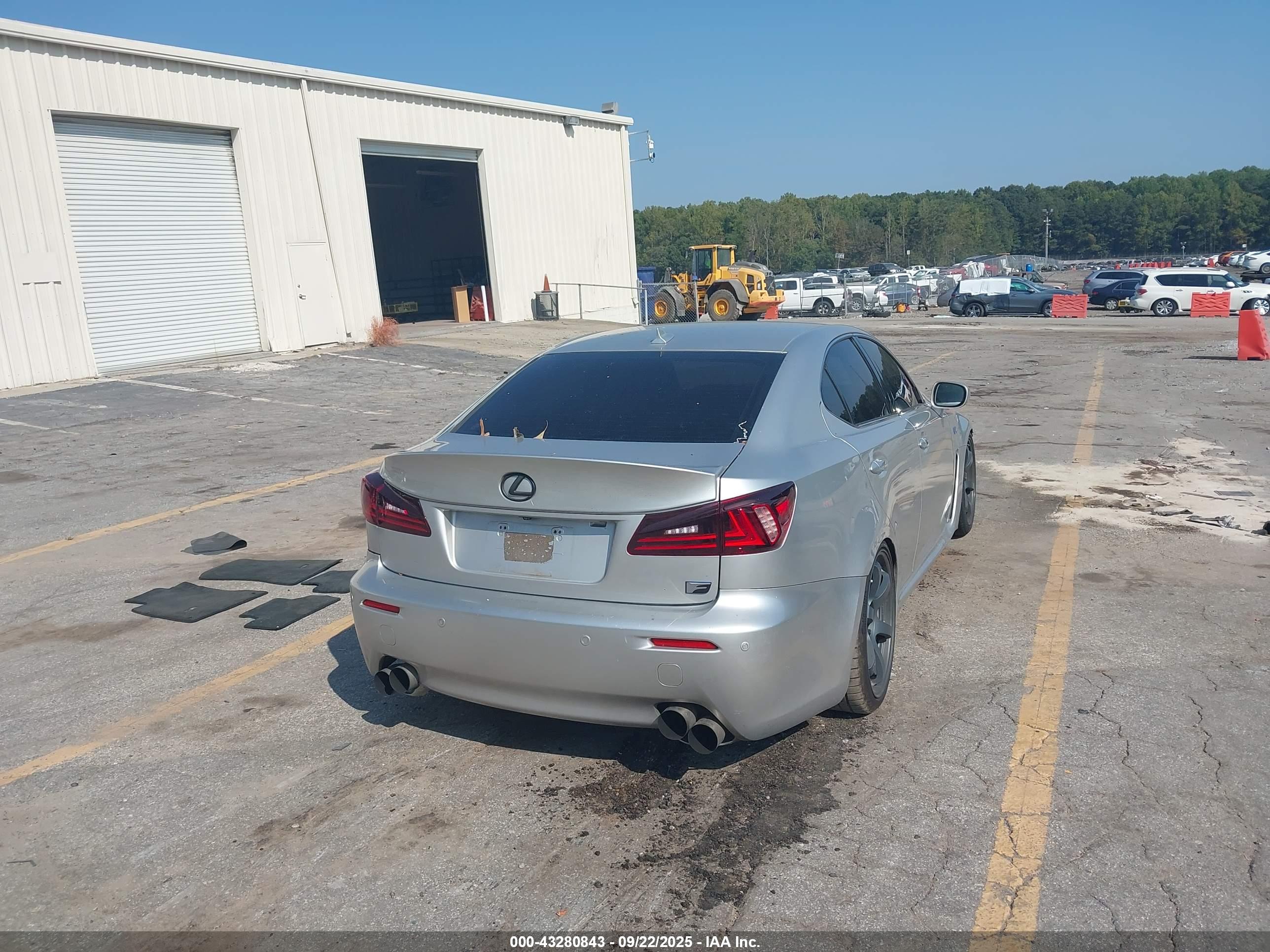 LEXUS IS image 4