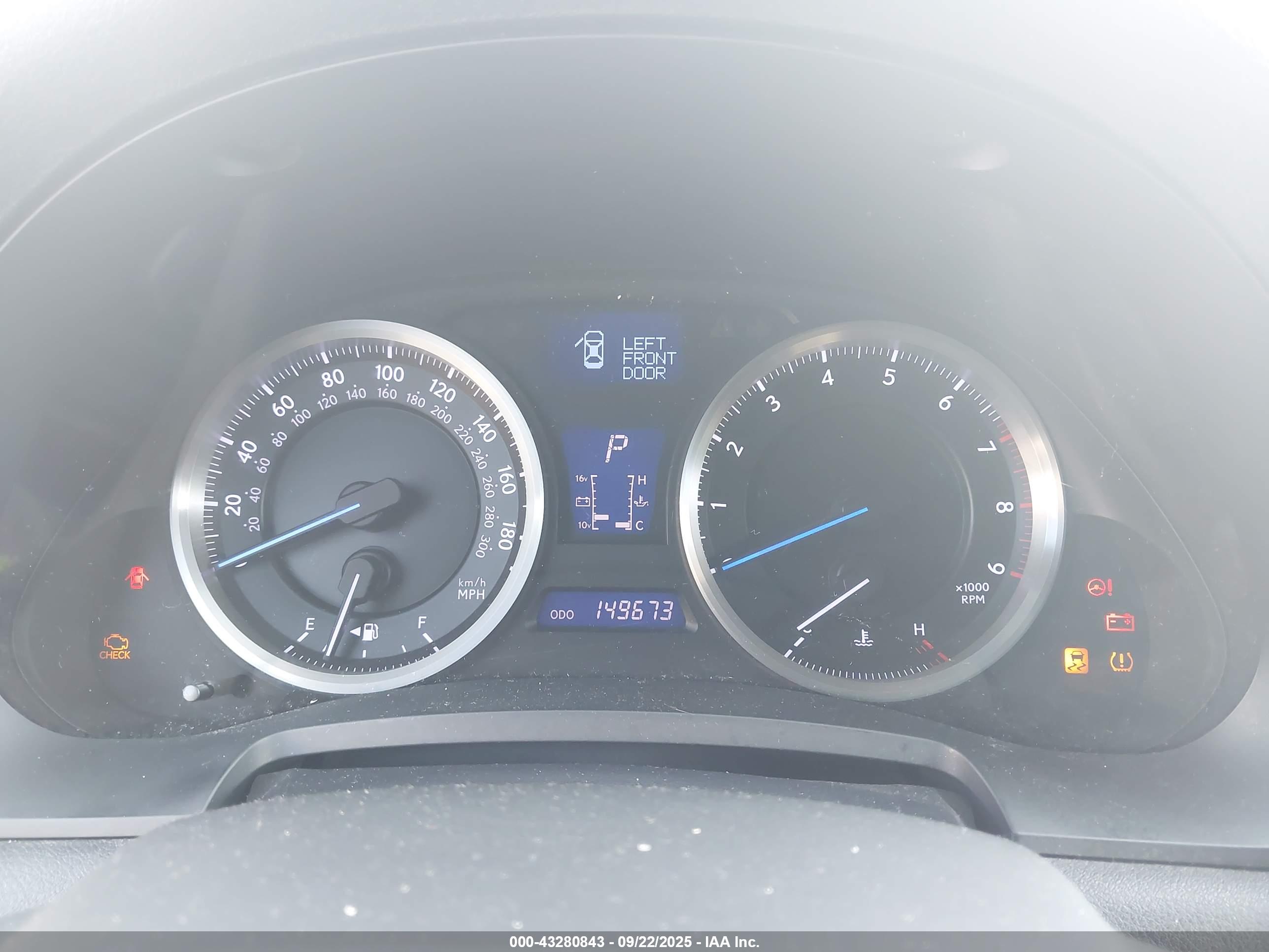 LEXUS IS image 7