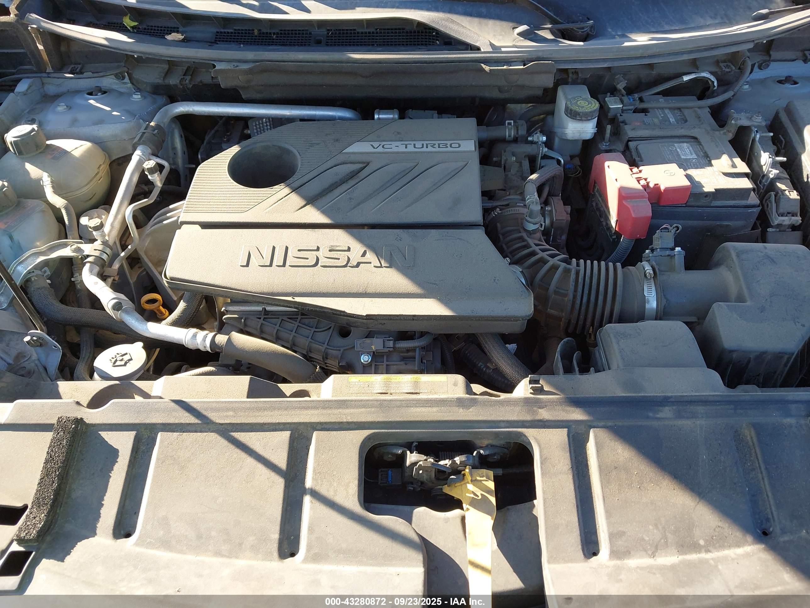 NISSAN ROGUE image 10