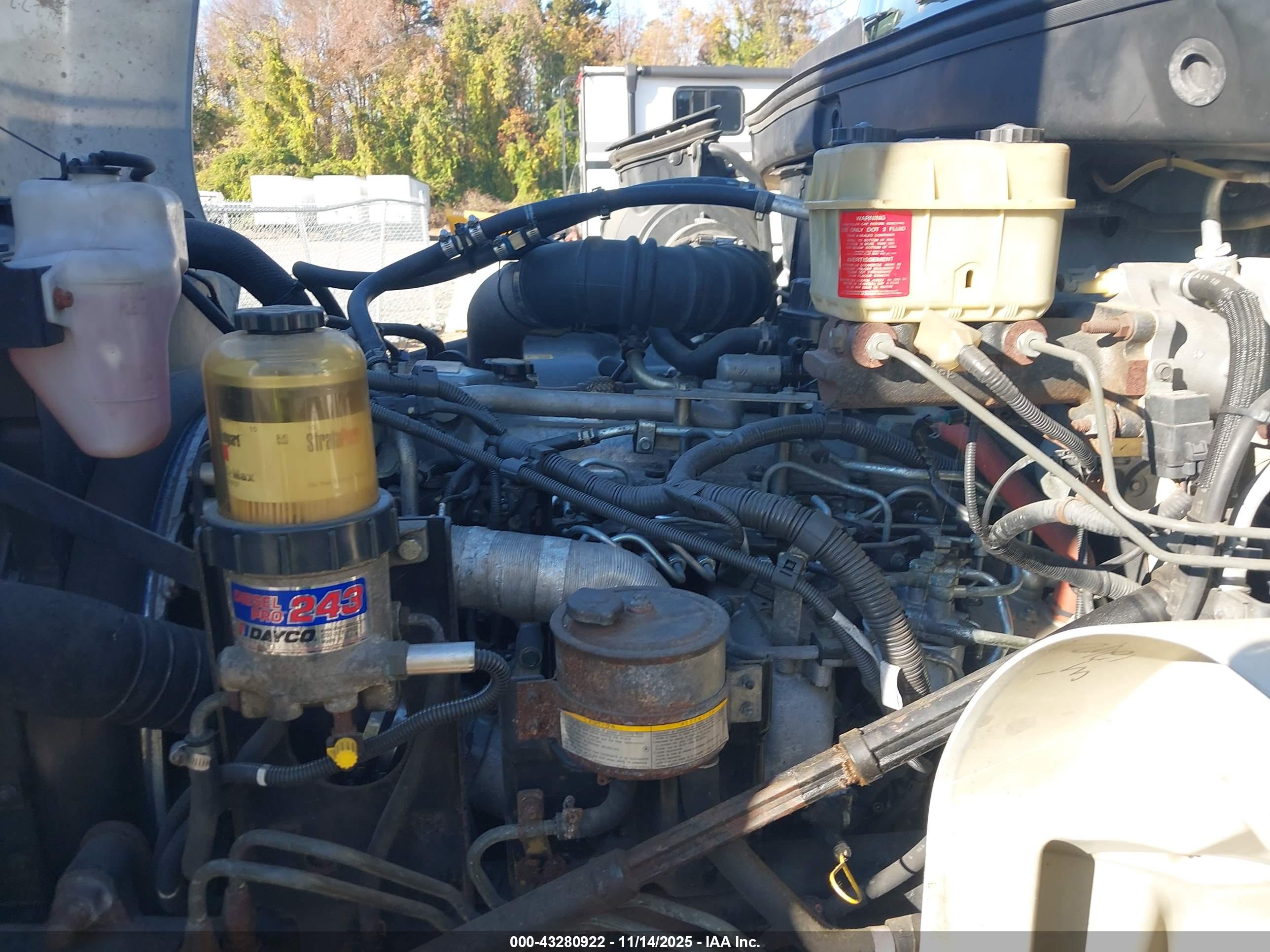 HINO 268 image 10