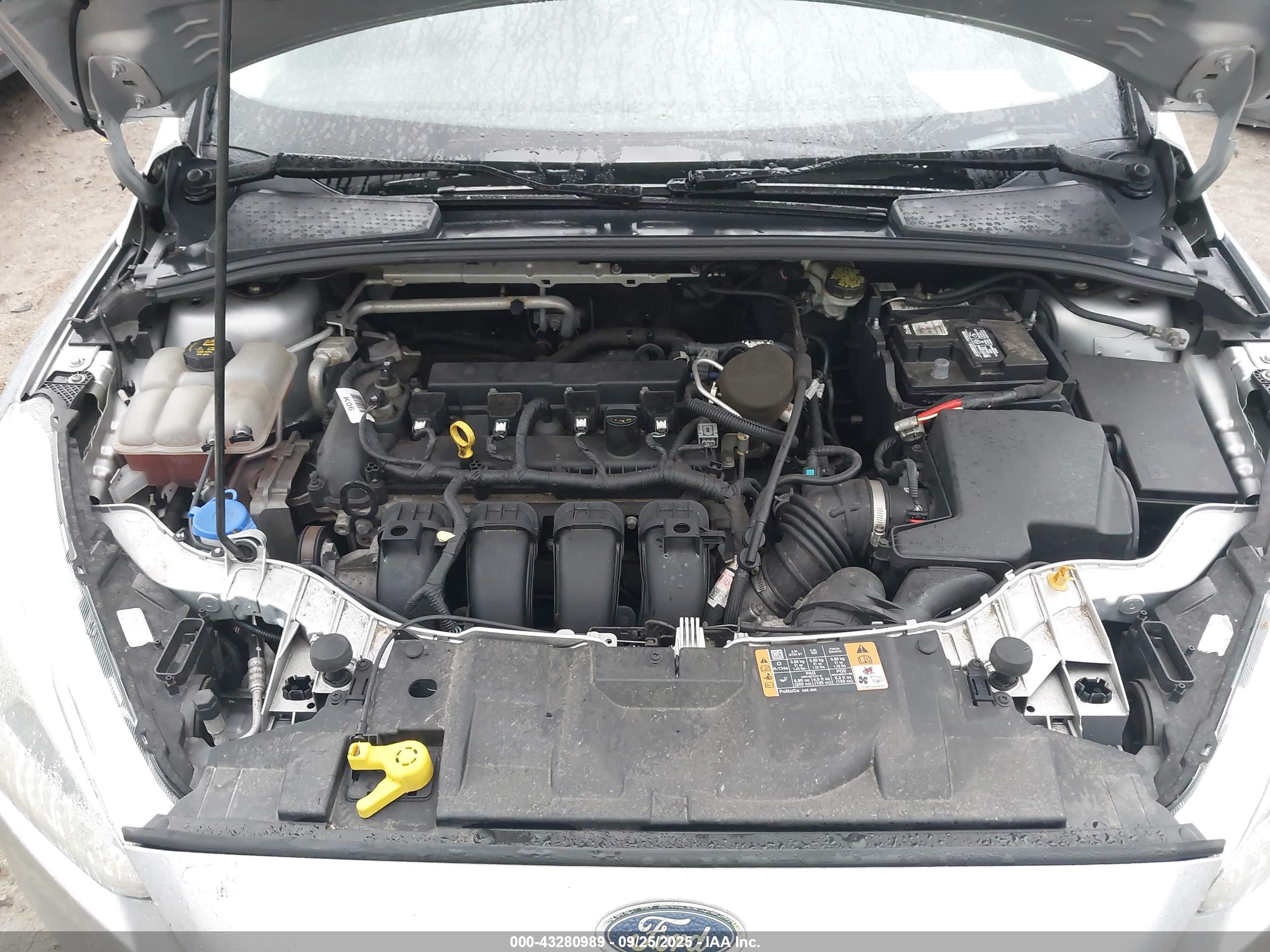 FORD FOCUS image 10