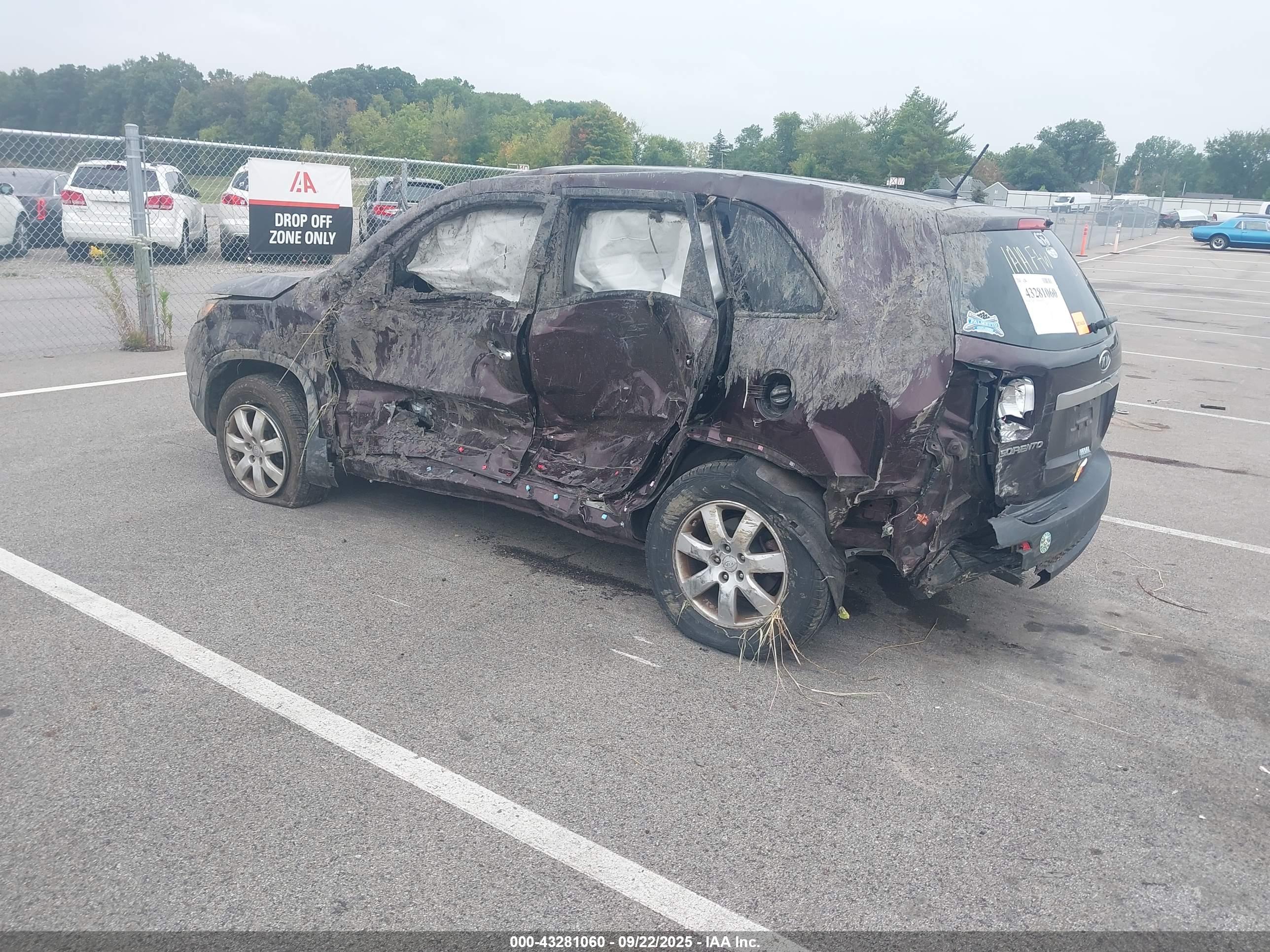KIA SORENTO image 3