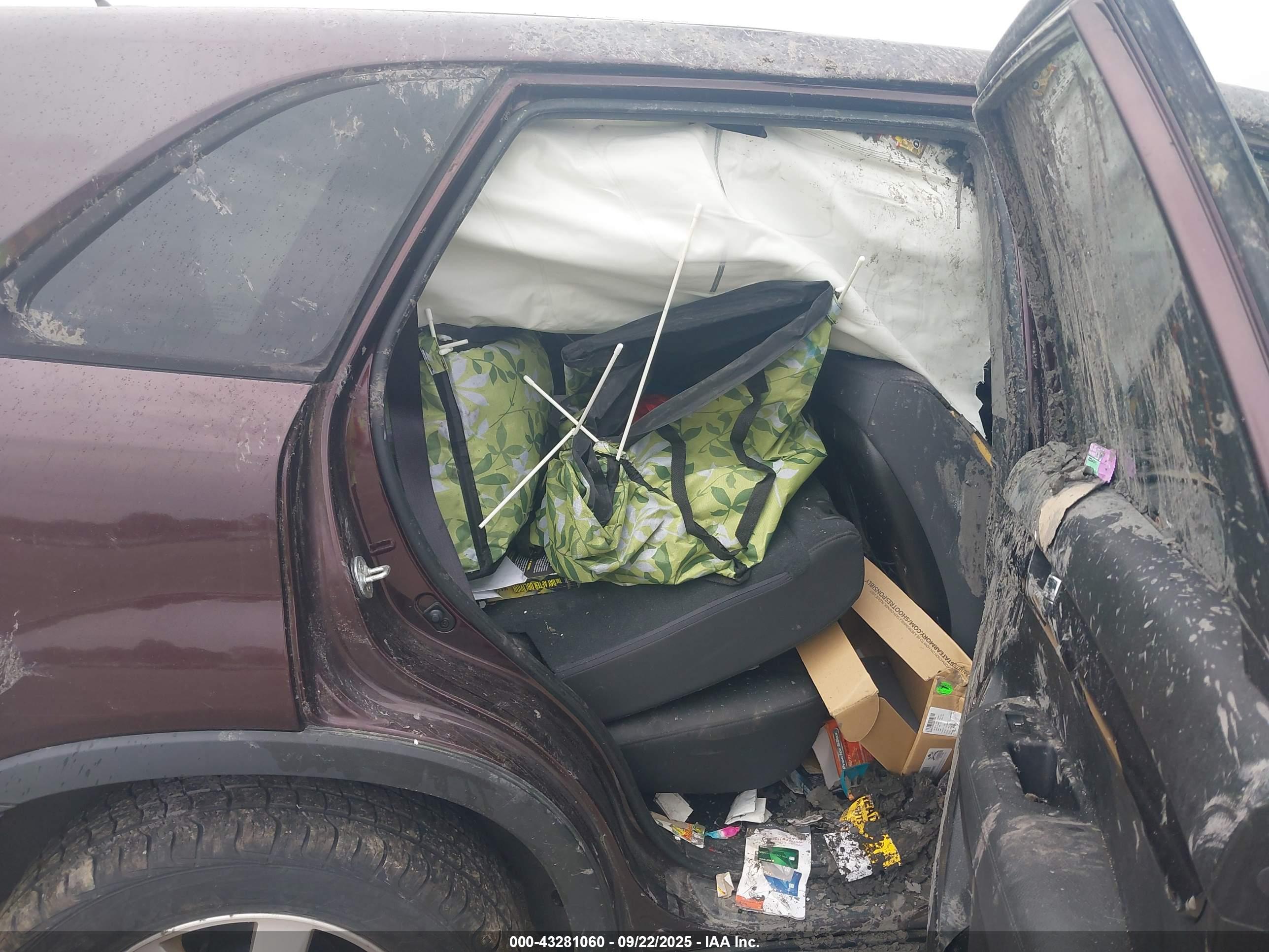 KIA SORENTO image 8