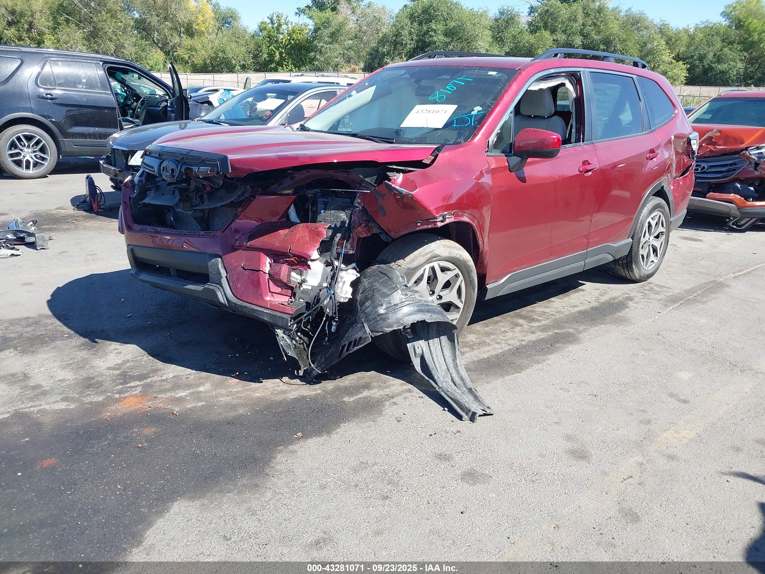 SUBARU FORESTER image 2