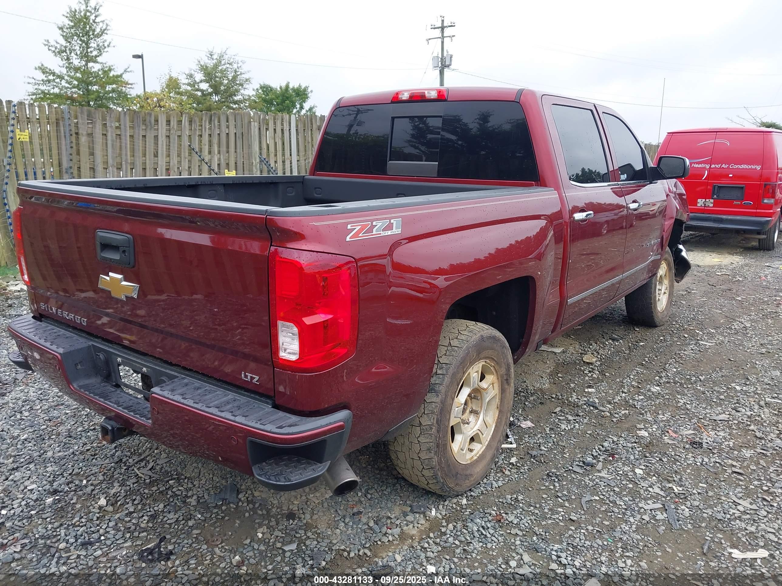 CHEVROLET SILVERADO image 4