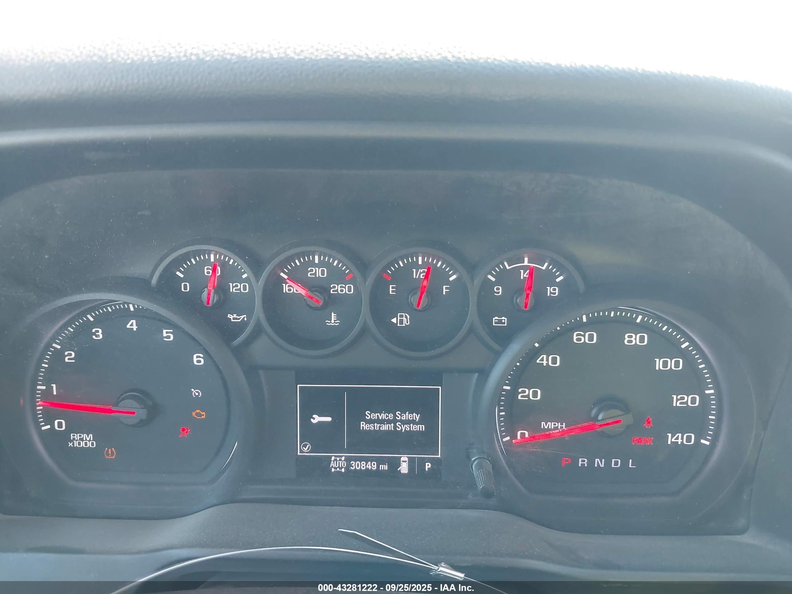CHEVROLET SILVERADO image 7