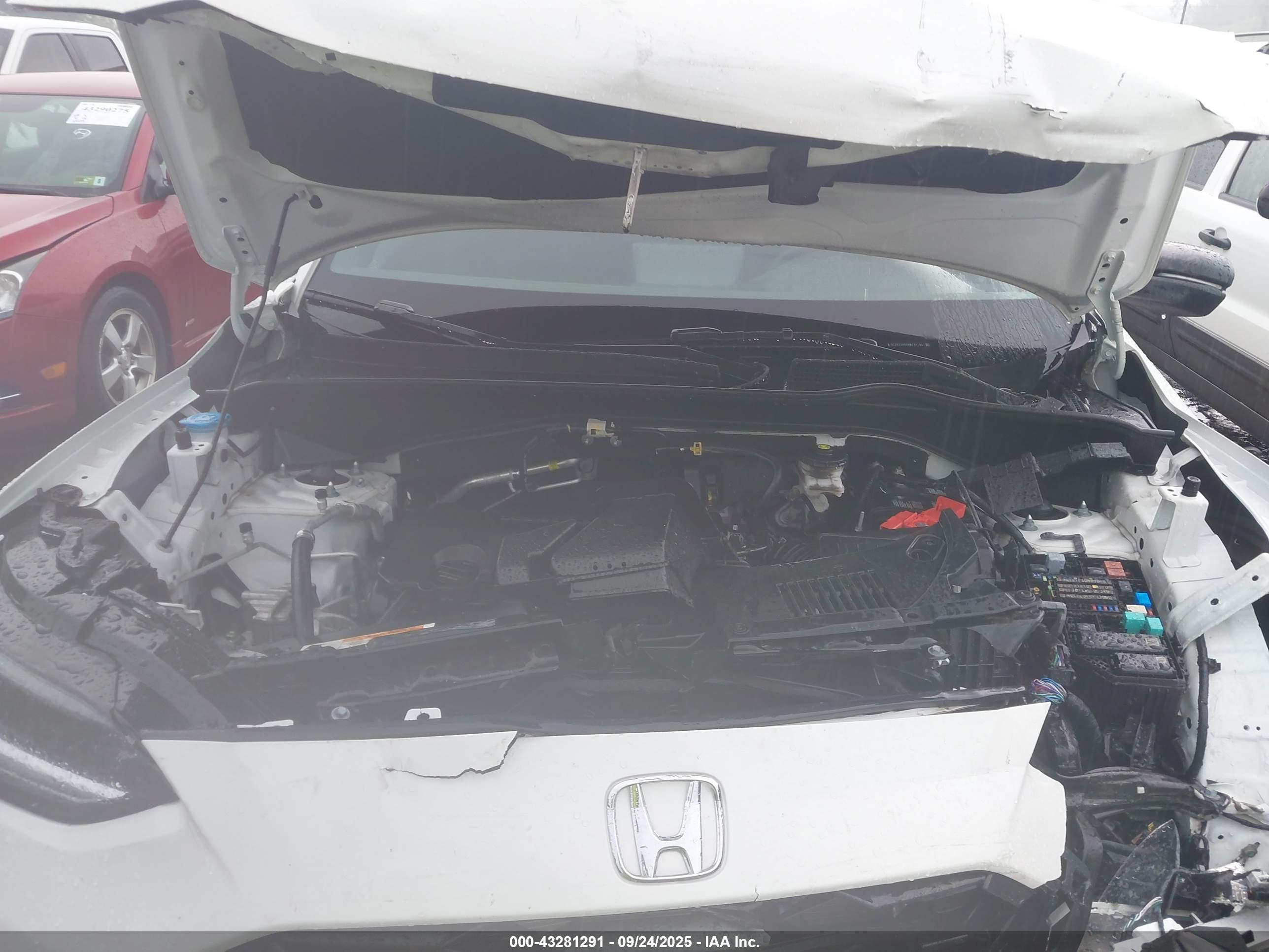 HONDA HR-V image 10