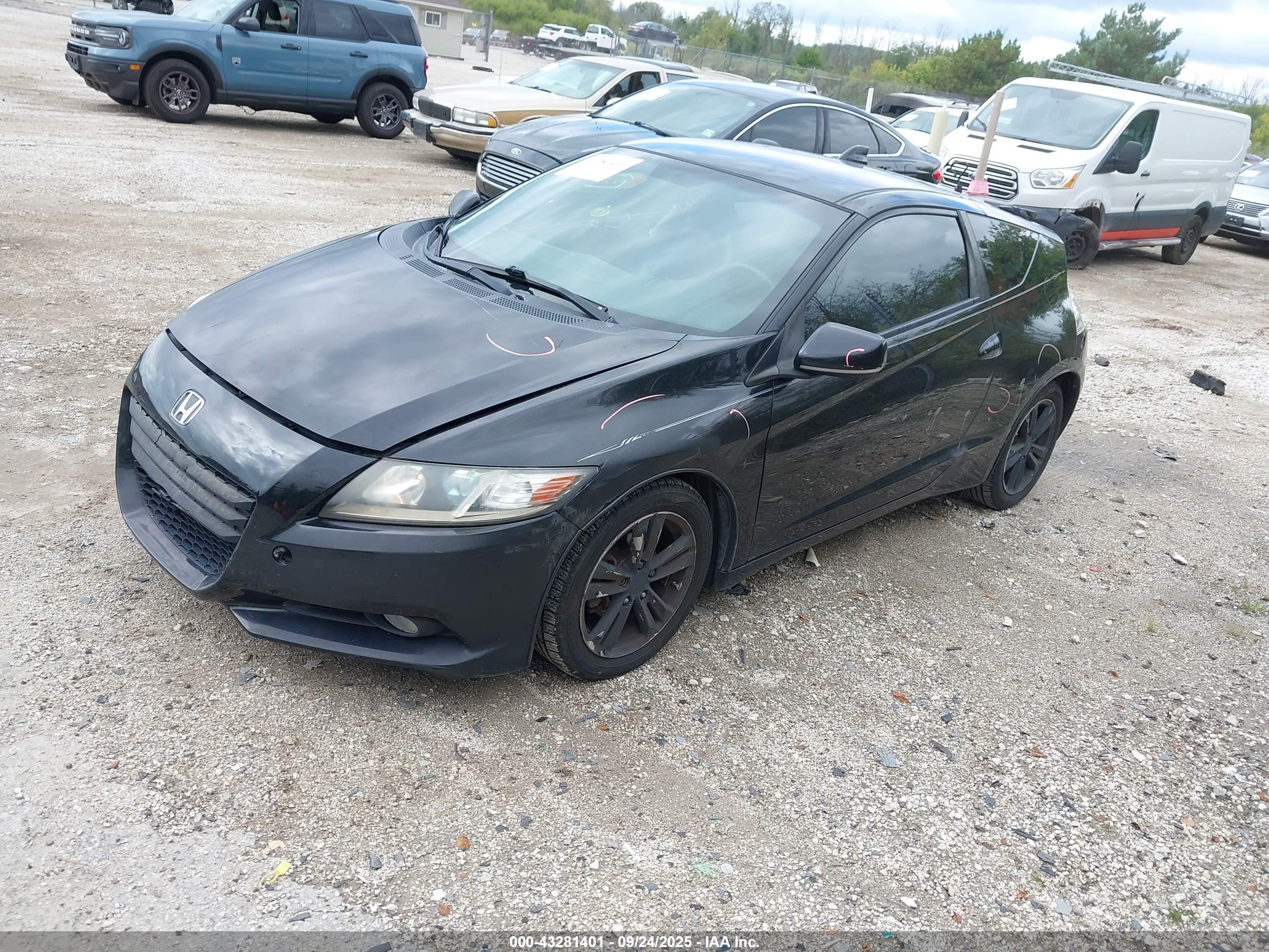 HONDA CR-Z image 2