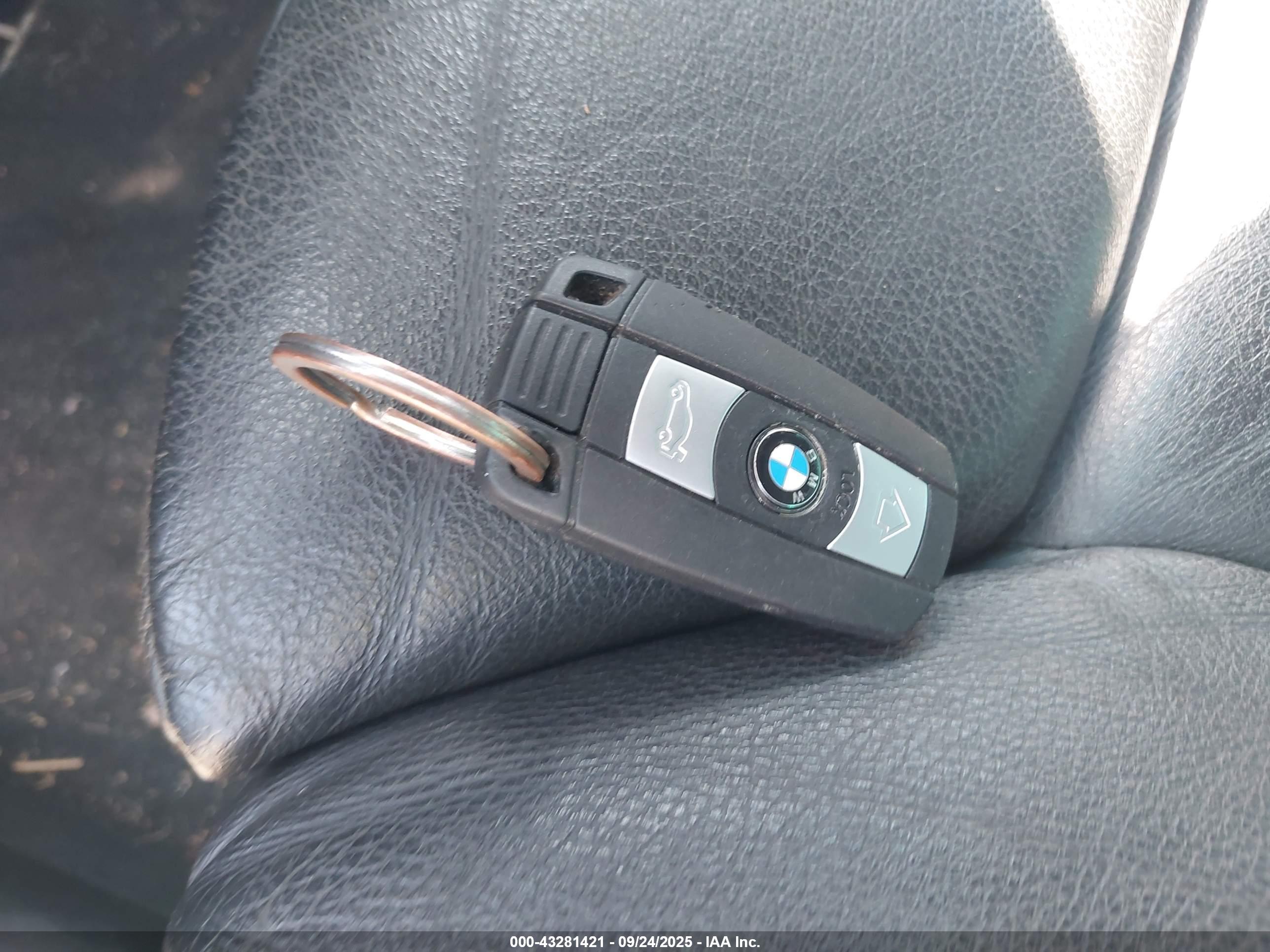 BMW 550I image 11