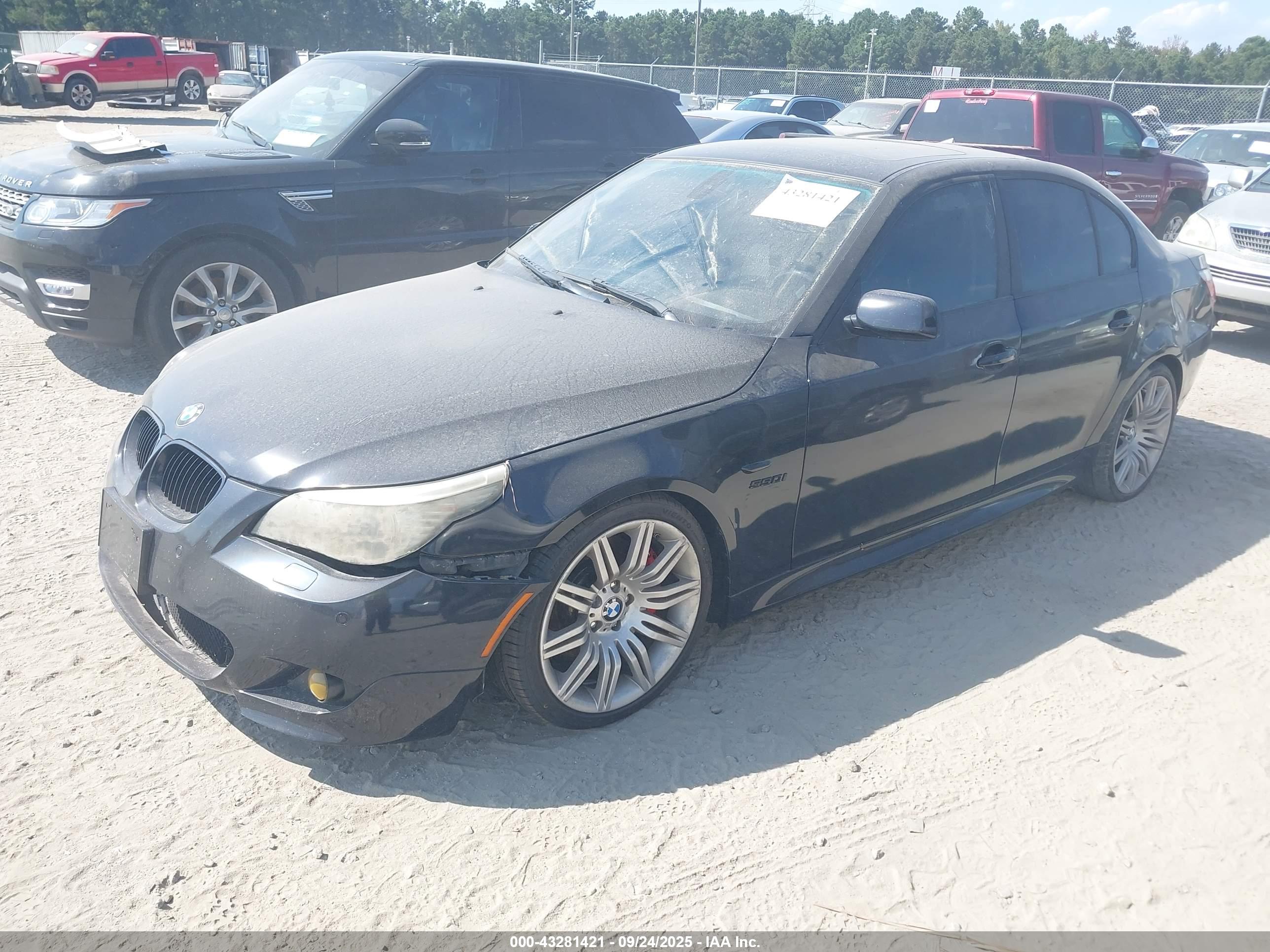 BMW 550I image 2