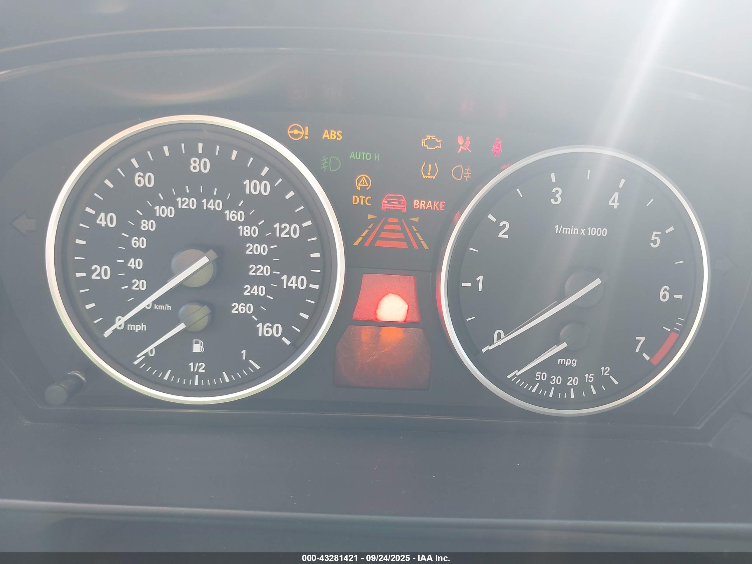 BMW 550I image 7