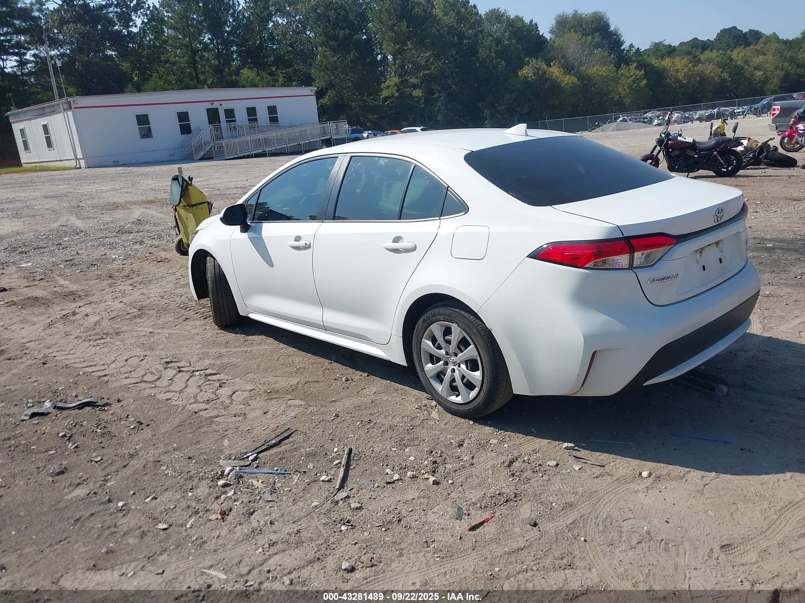 TOYOTA COROLLA image 3