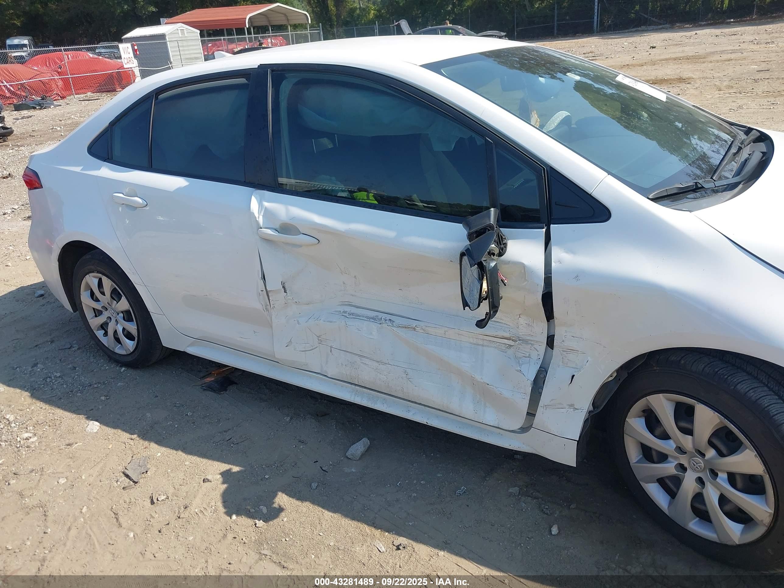TOYOTA COROLLA image 6