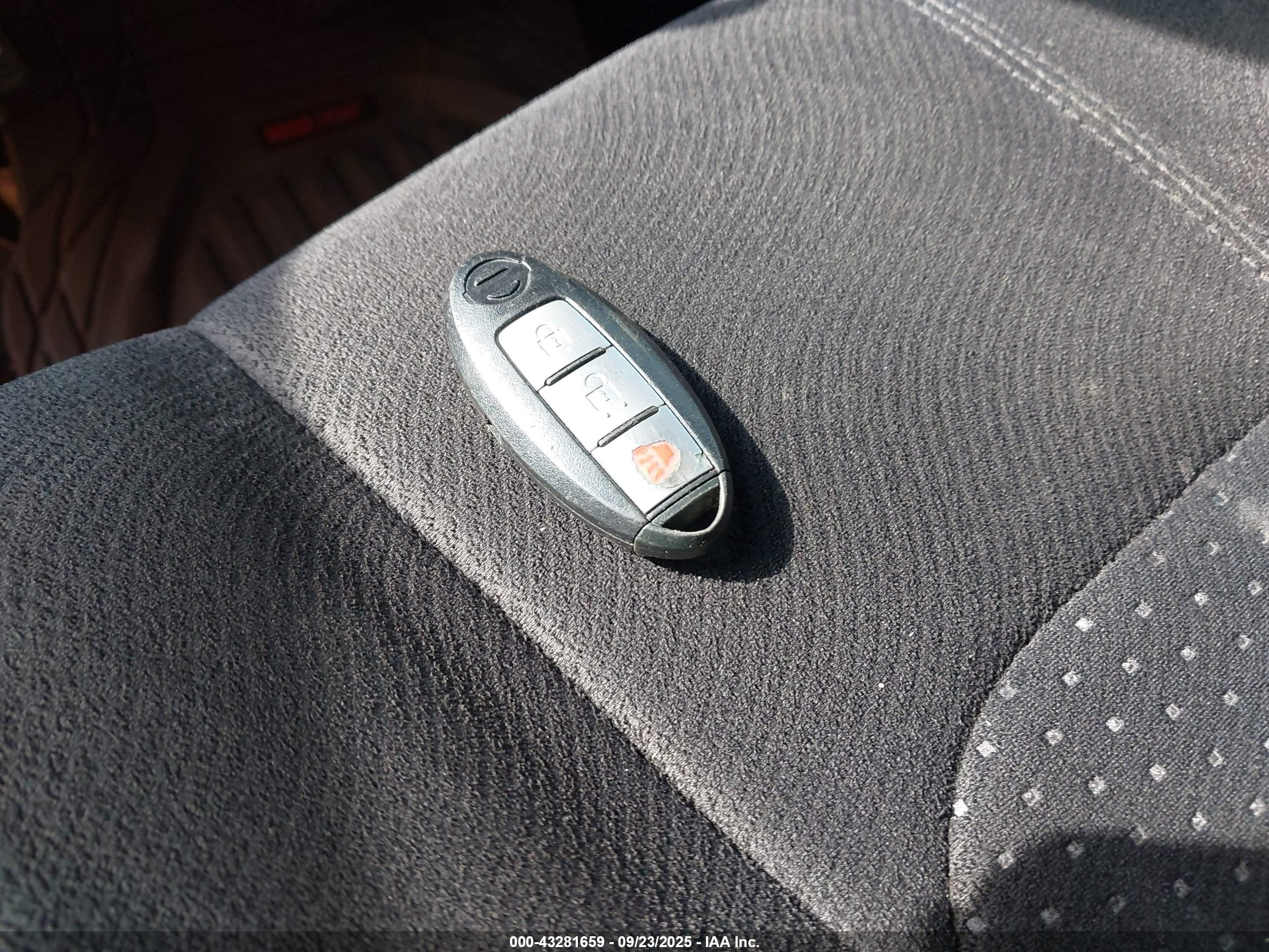 NISSAN MURANO image 11