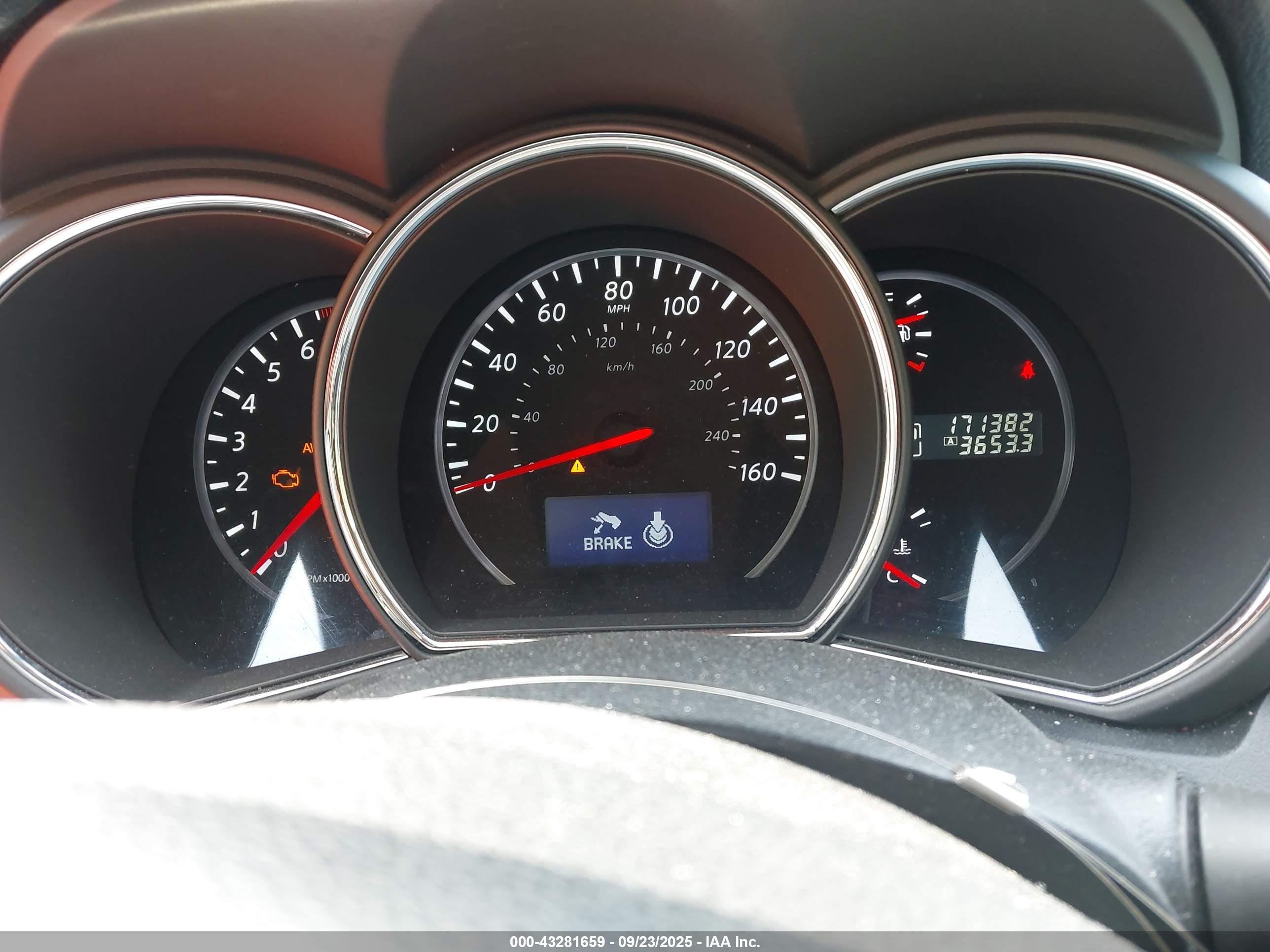 NISSAN MURANO image 7
