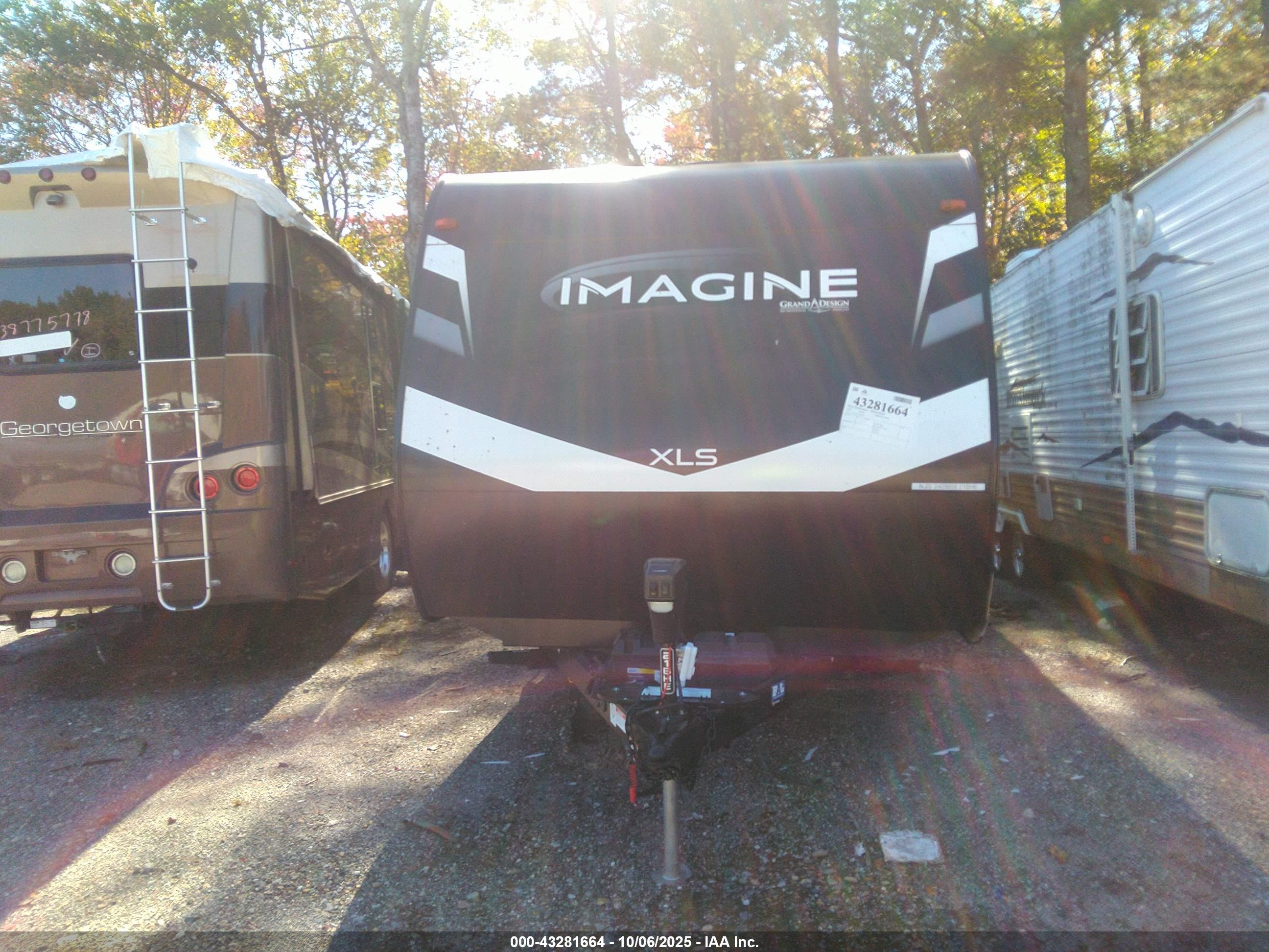 GRAN DESIGN image 10