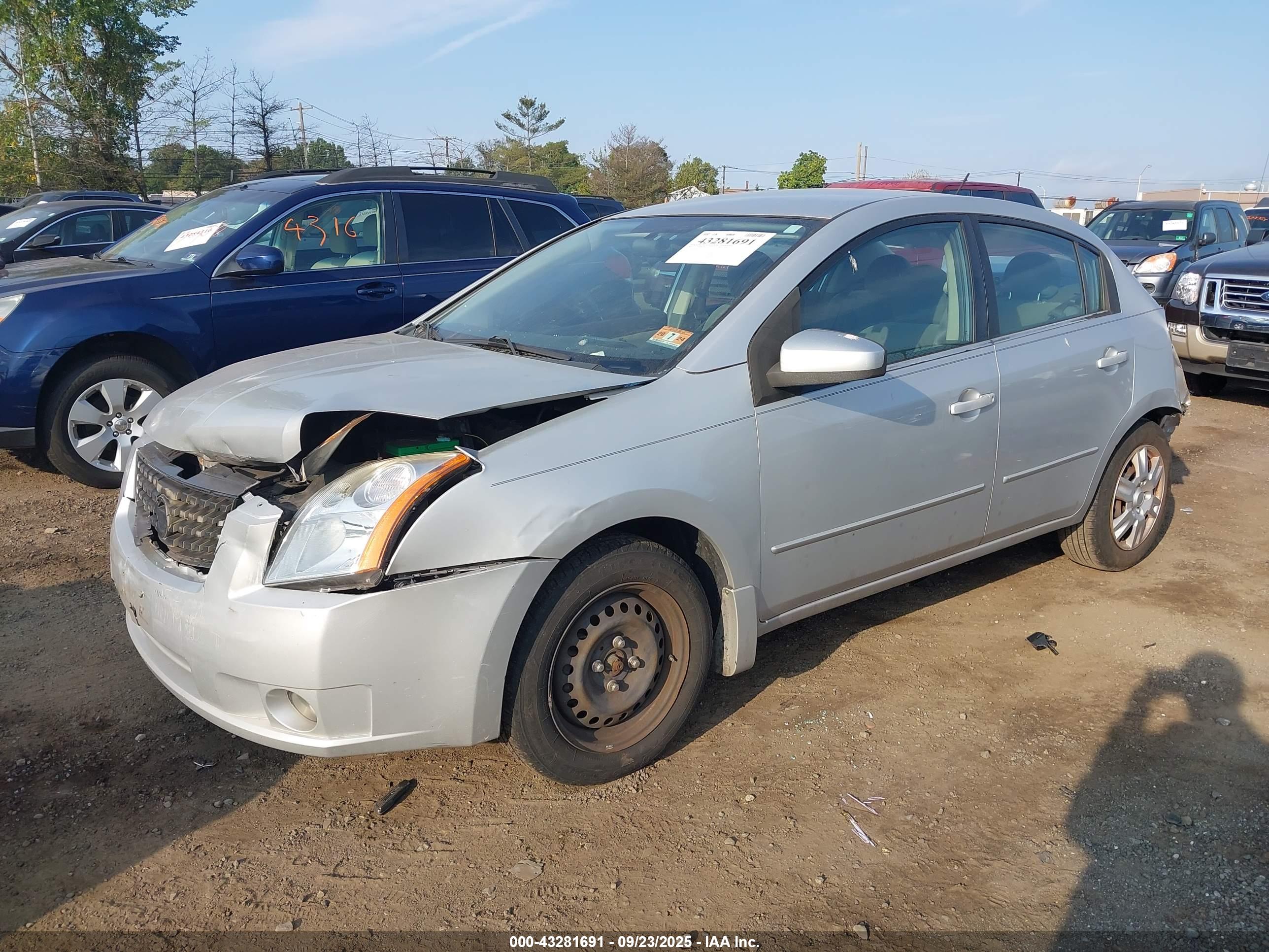 NISSAN SENTRA image 2