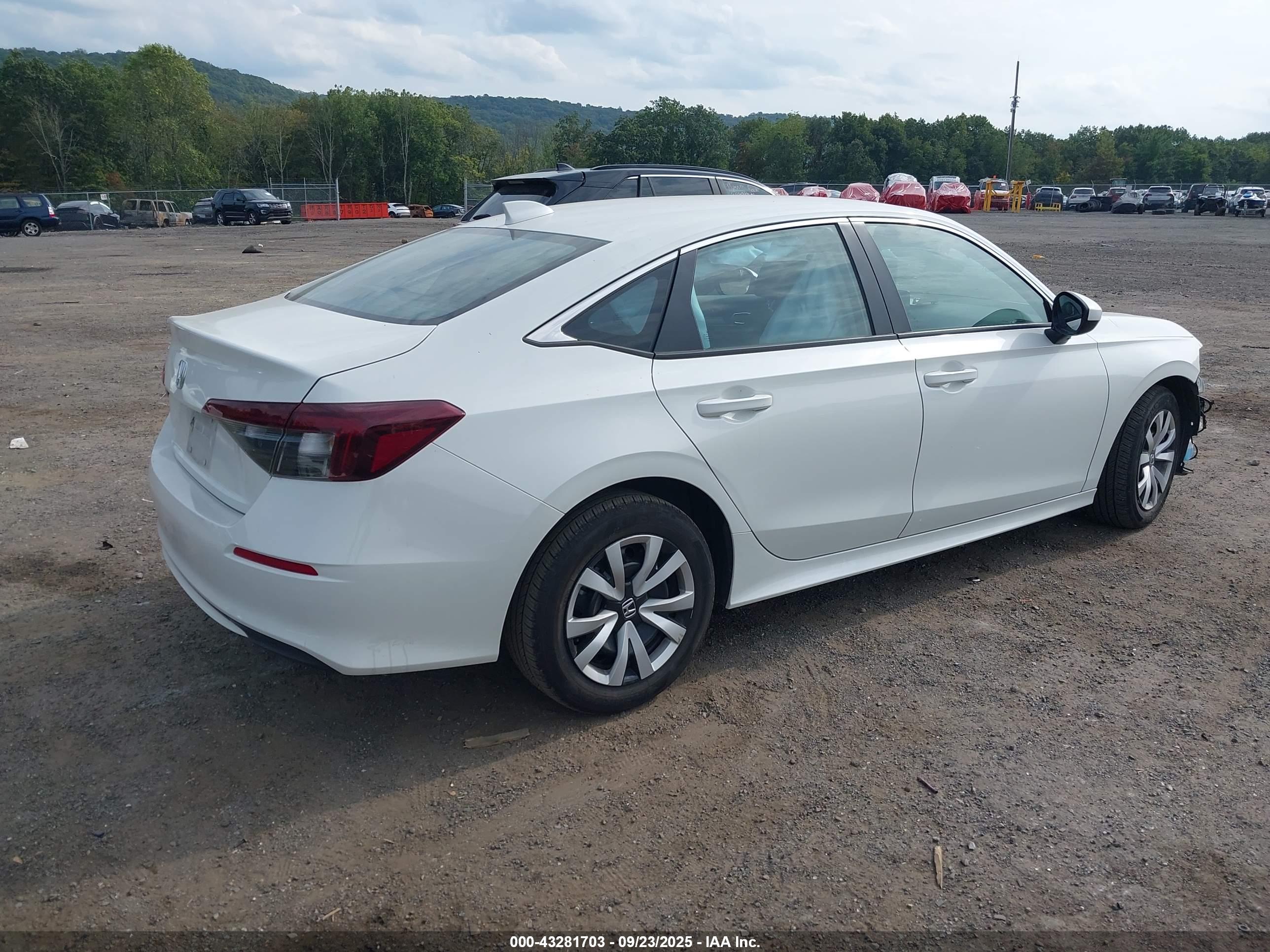 HONDA CIVIC image 4