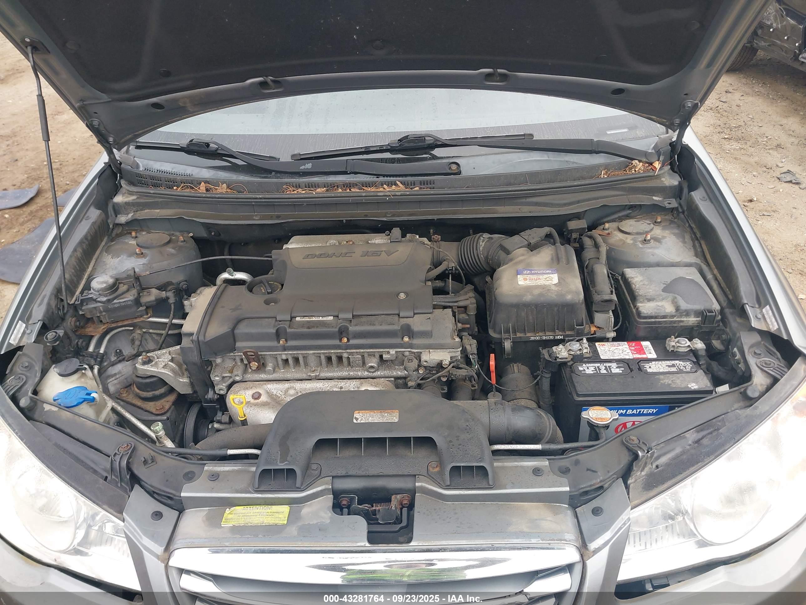 HYUNDAI ELANTRA image 10