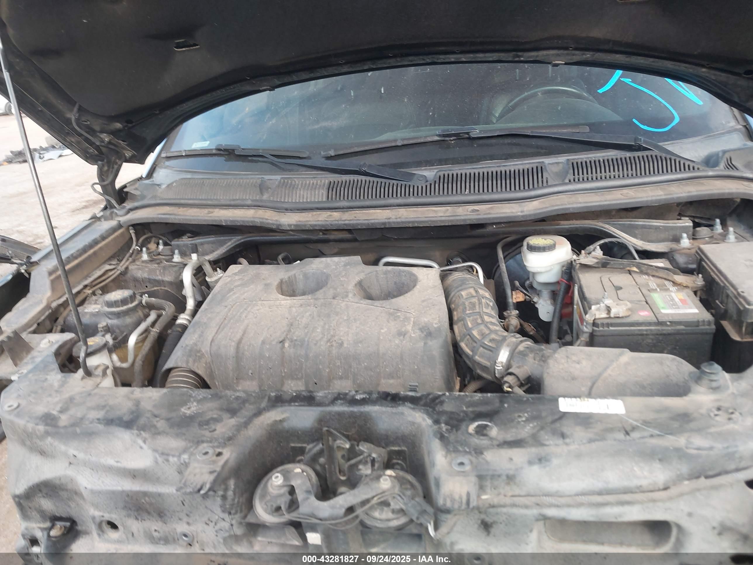 FORD EXPLORER image 10