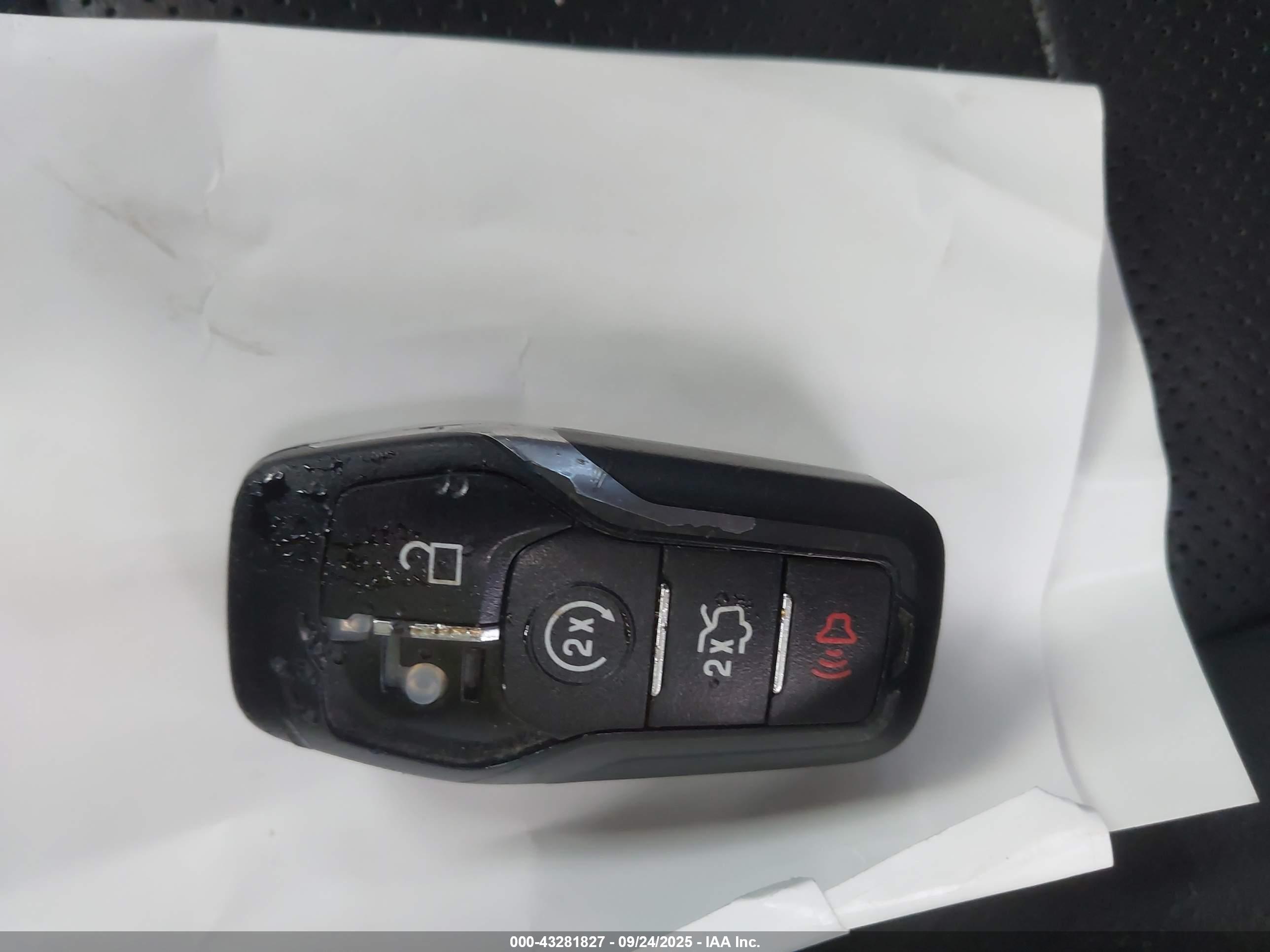 FORD EXPLORER image 11