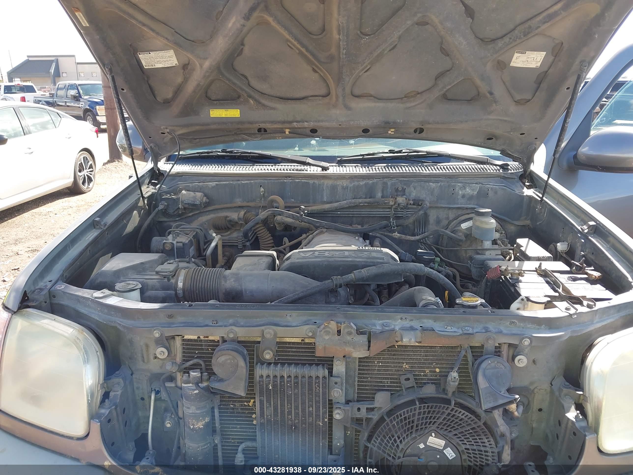TOYOTA SEQUOIA image 10