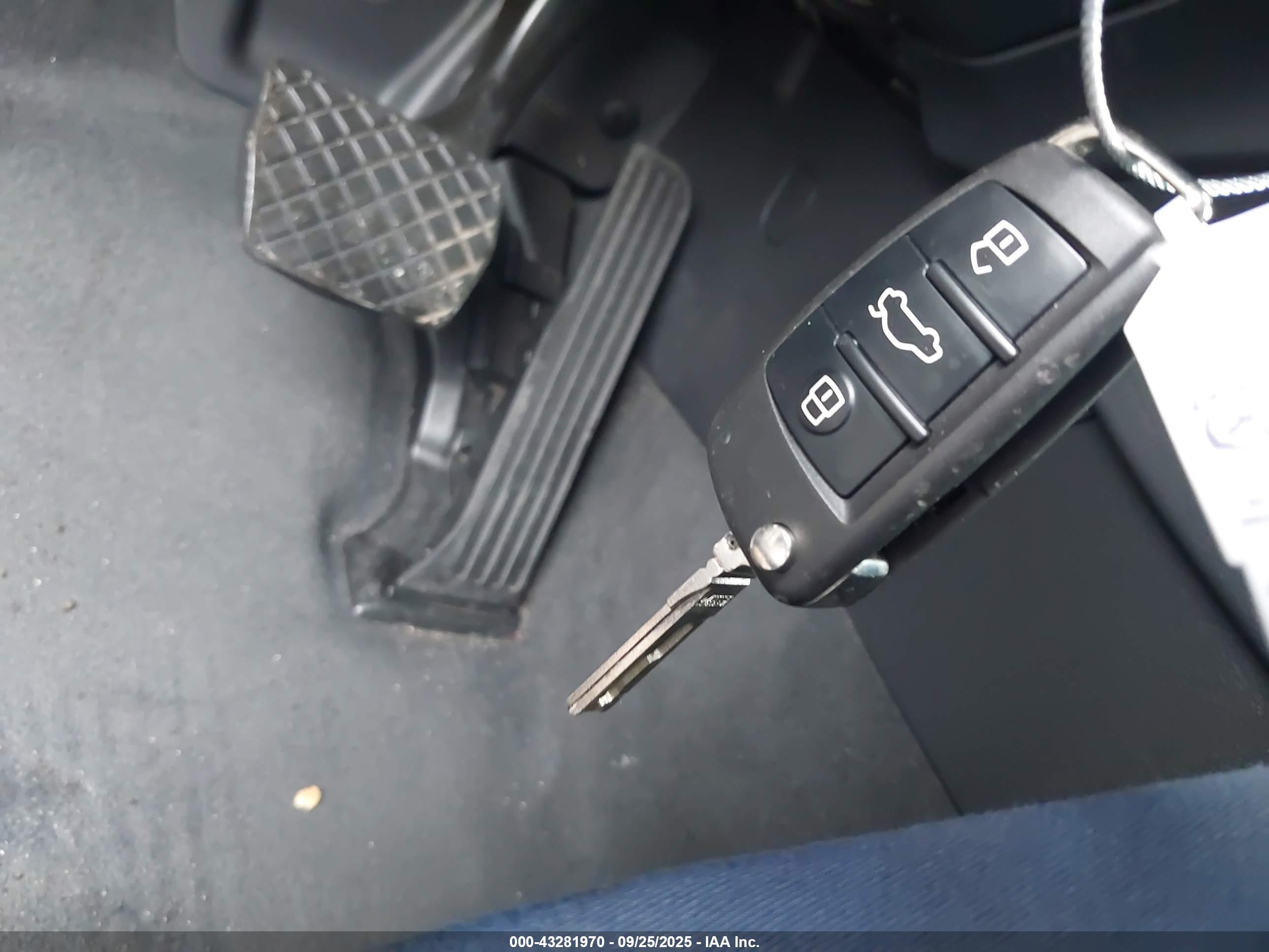 AUDI Q3 image 11