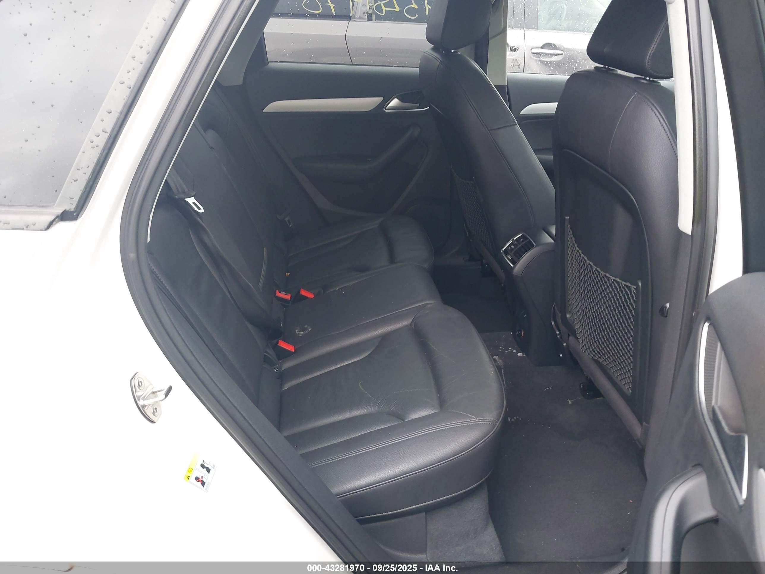 AUDI Q3 image 8