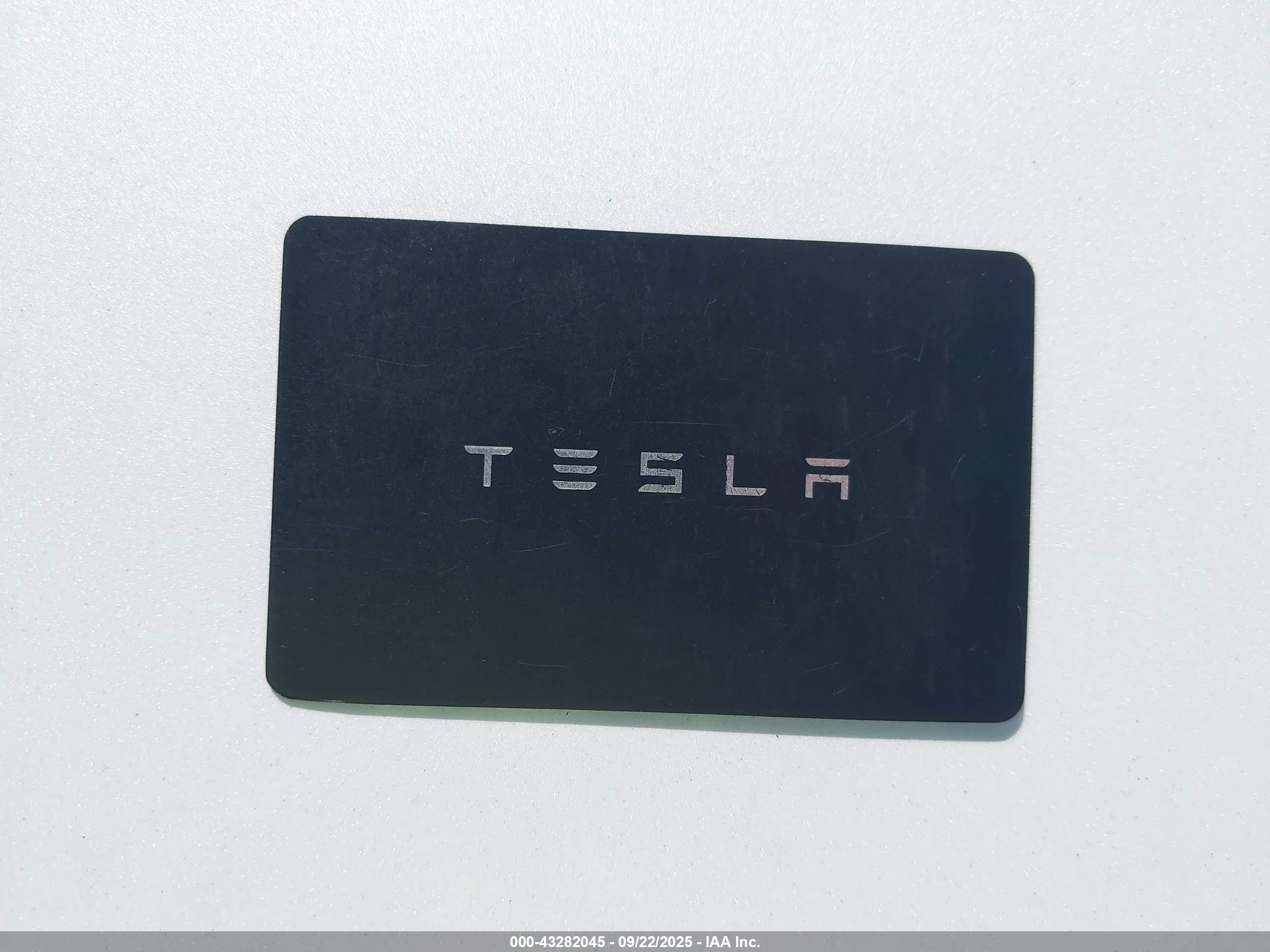 TESLA MODEL image 11