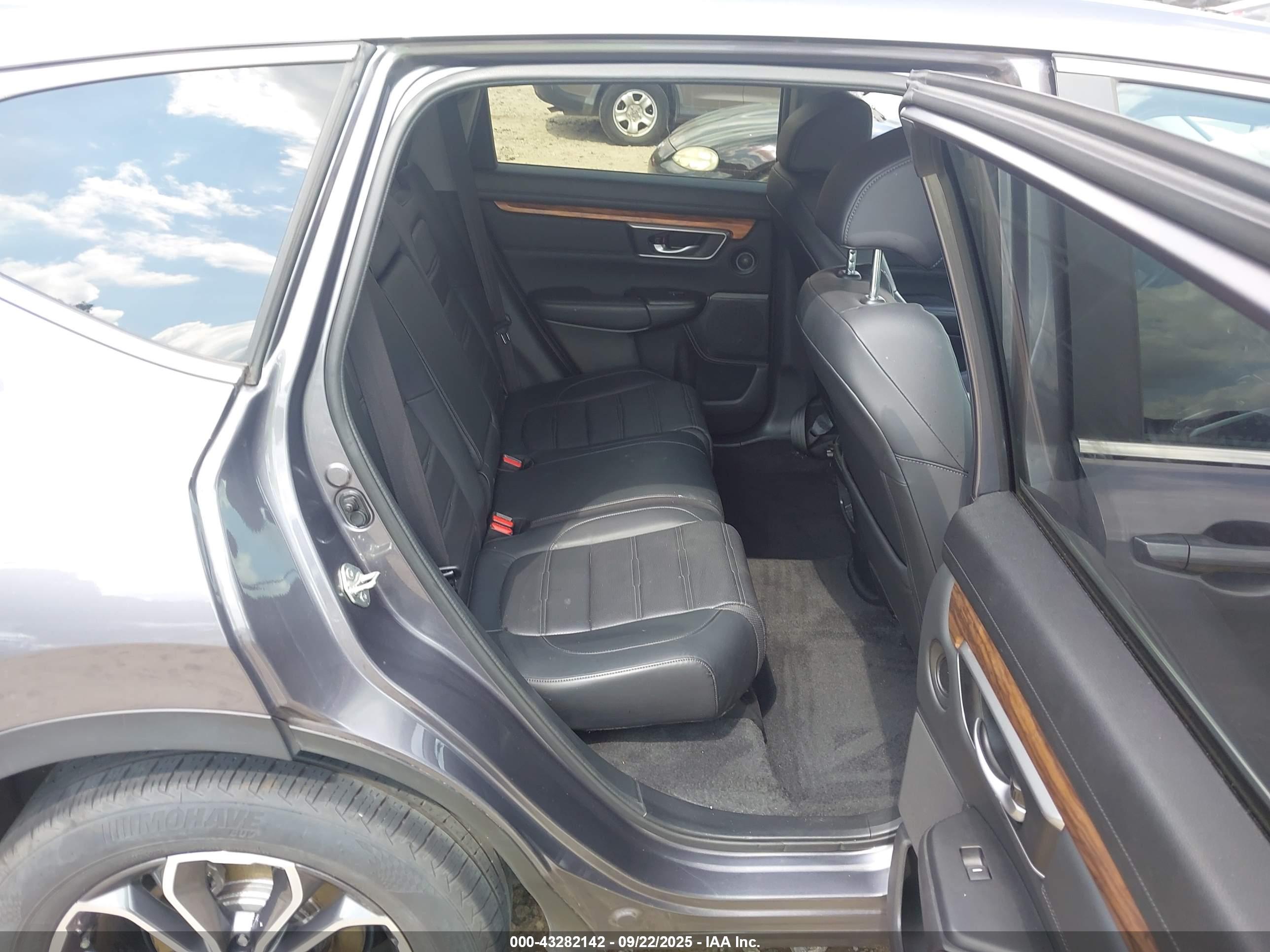 HONDA CR-V image 8