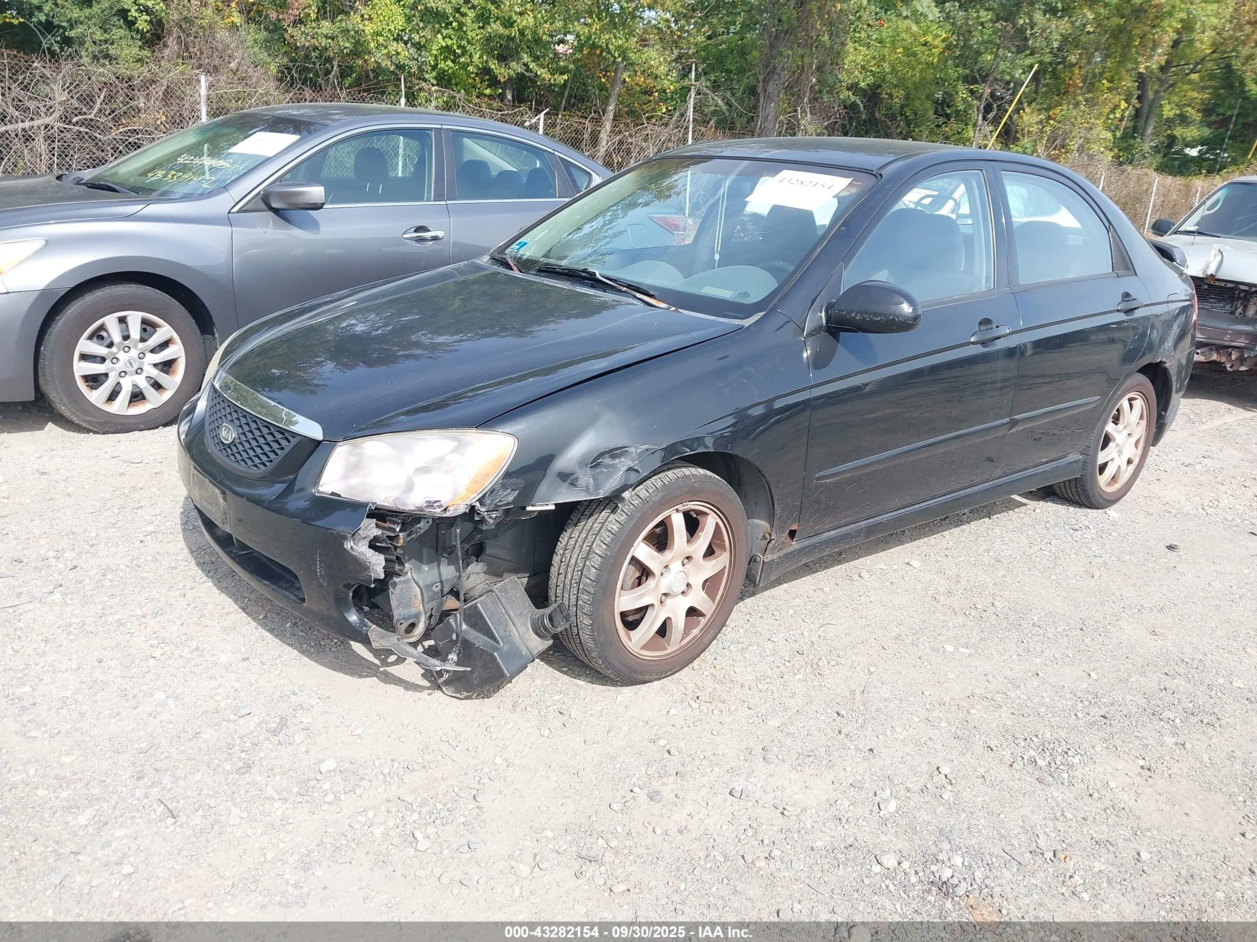 KIA SPECTRA image 2