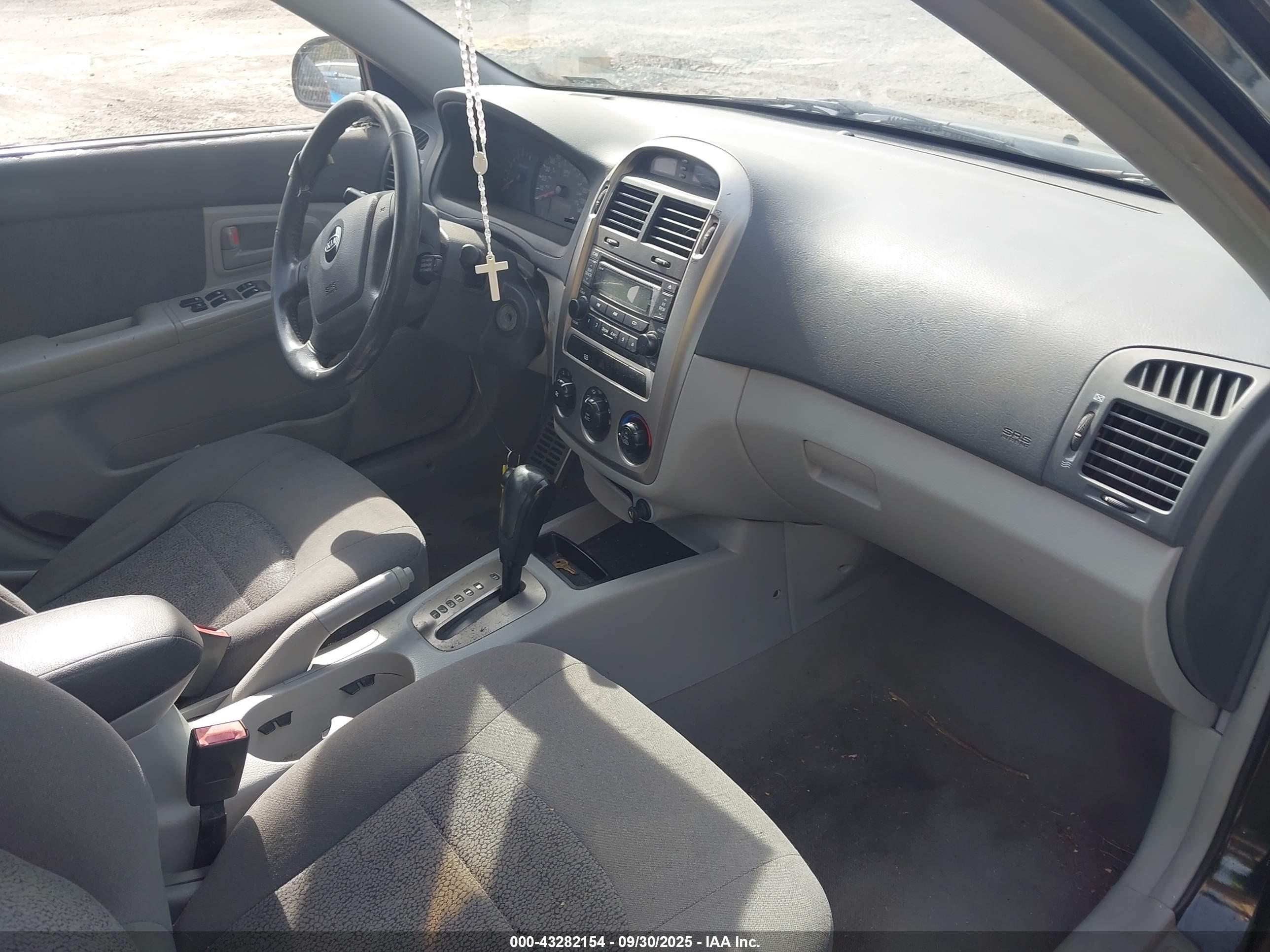 KIA SPECTRA image 5