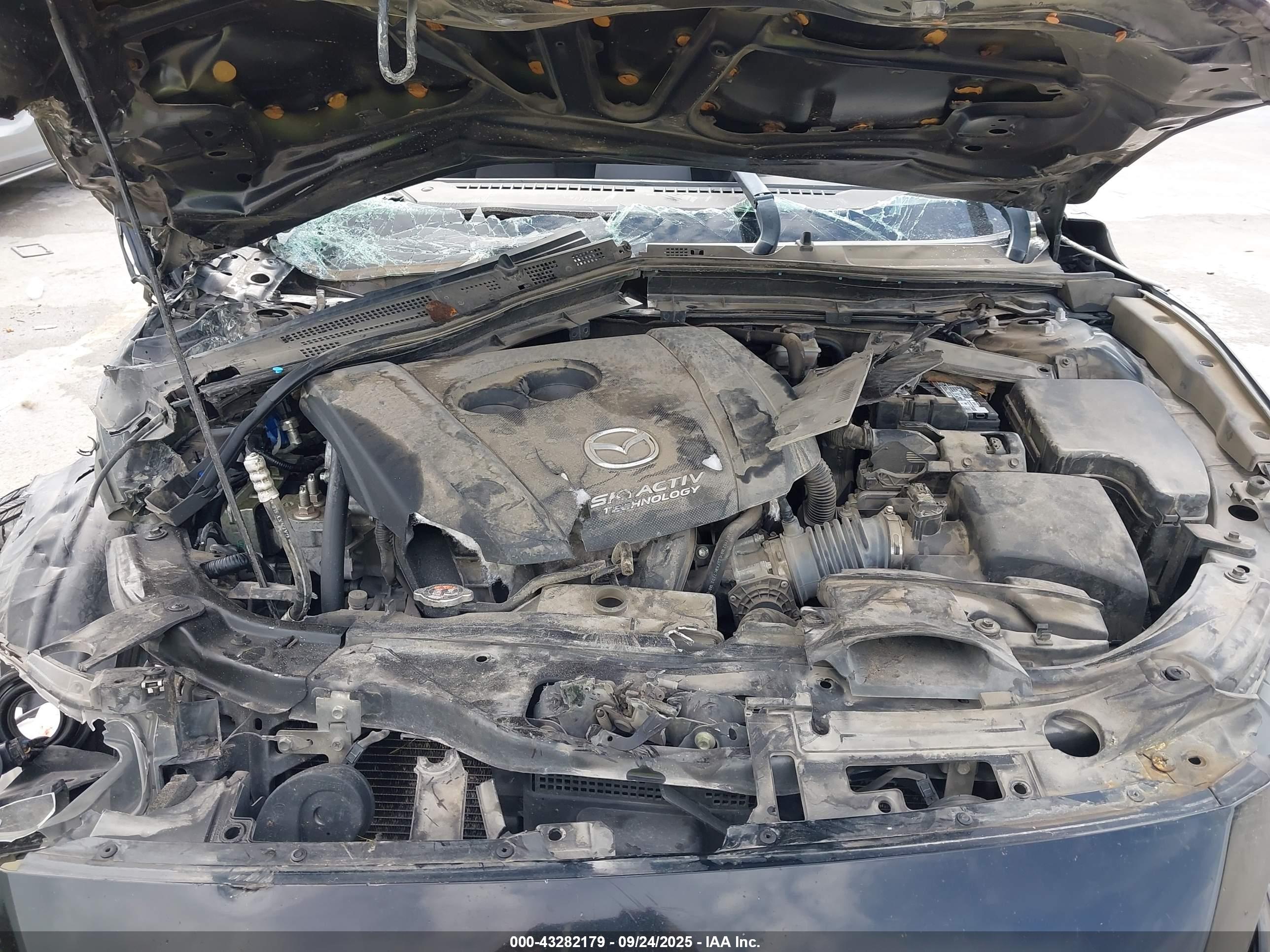MAZDA MAZDA3 image 10