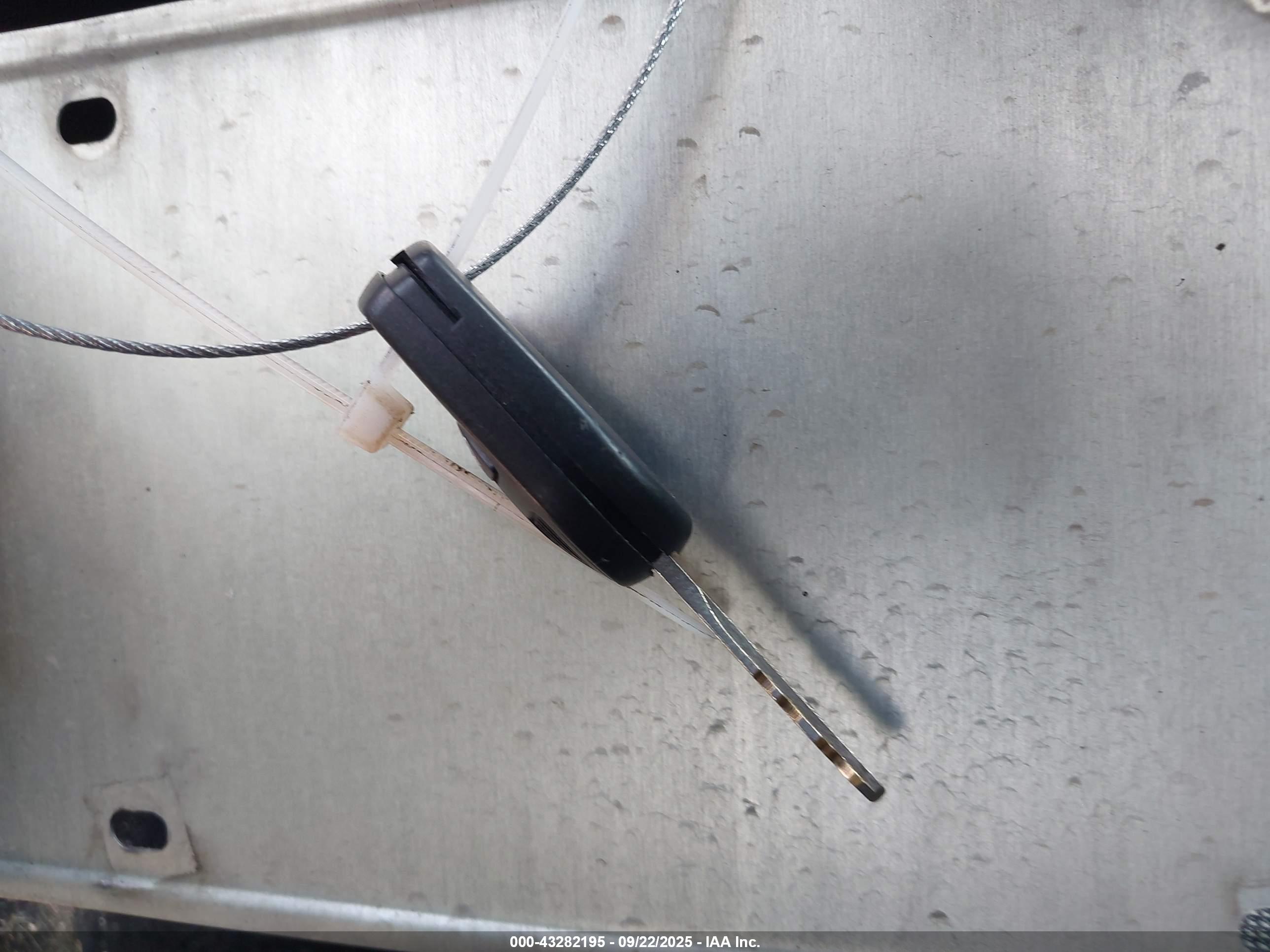 FORD ESCAPE image 11