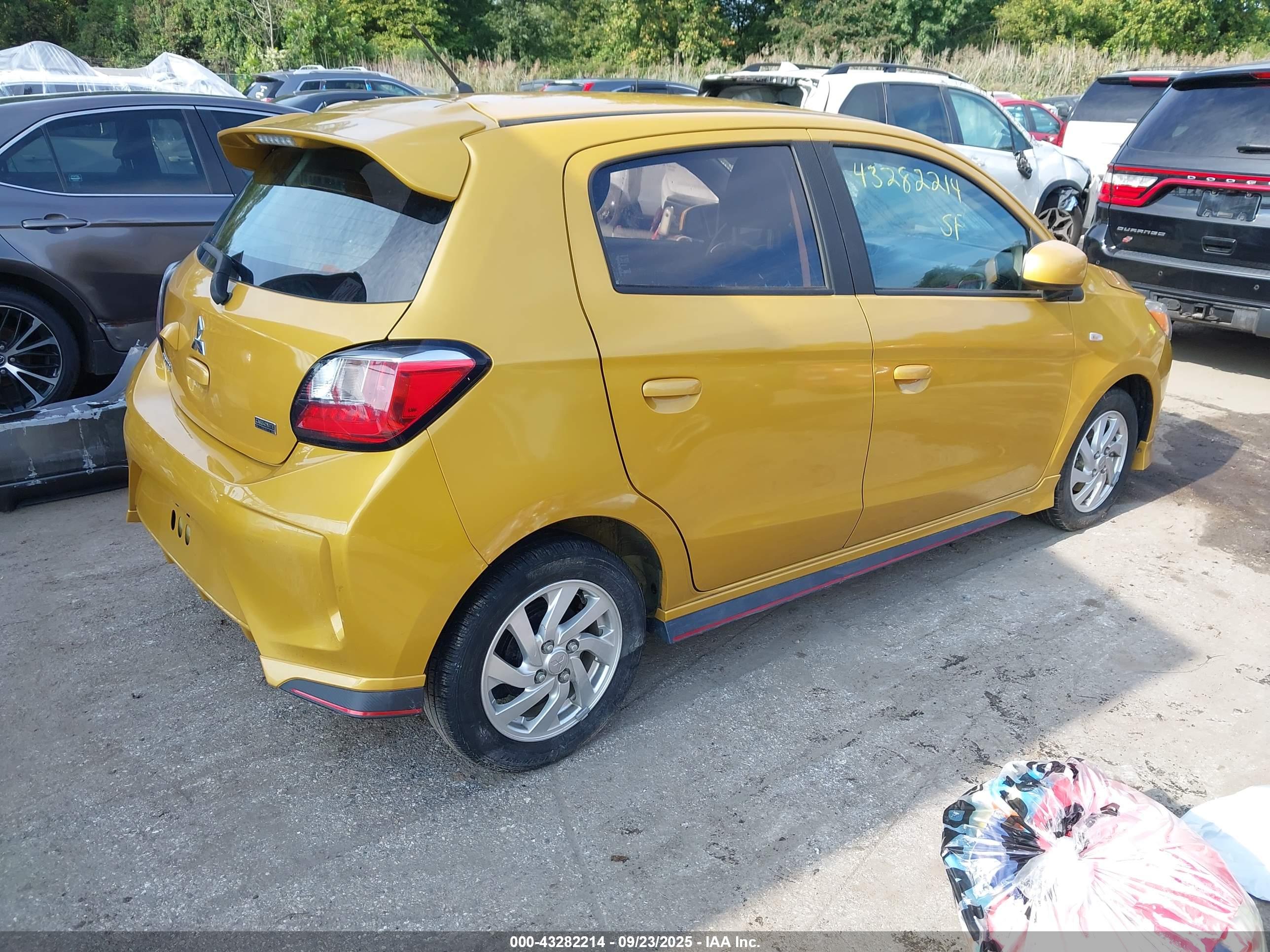MITSUBISHI MIRAGE image 4