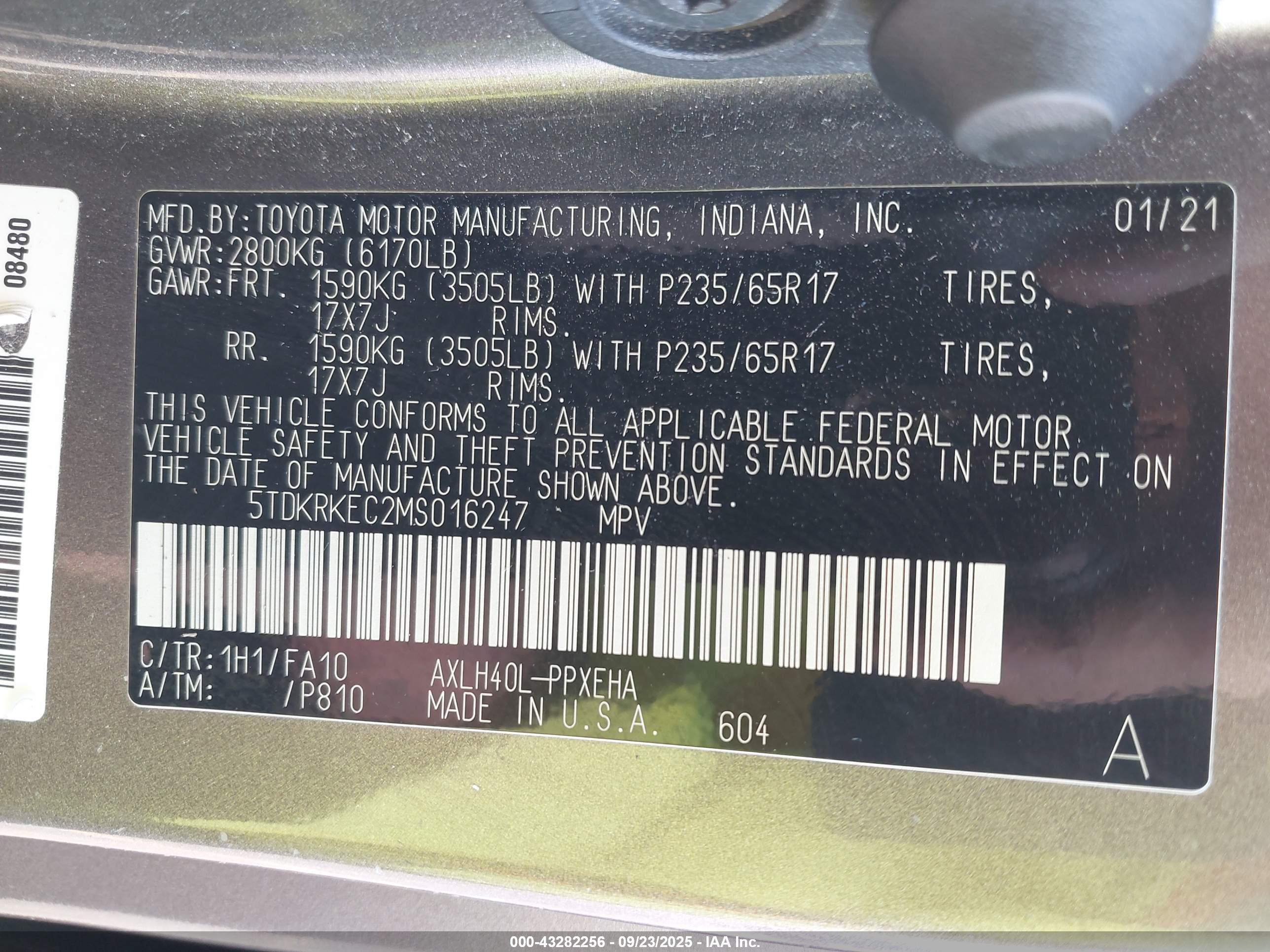 TOYOTA SIENNA image 9