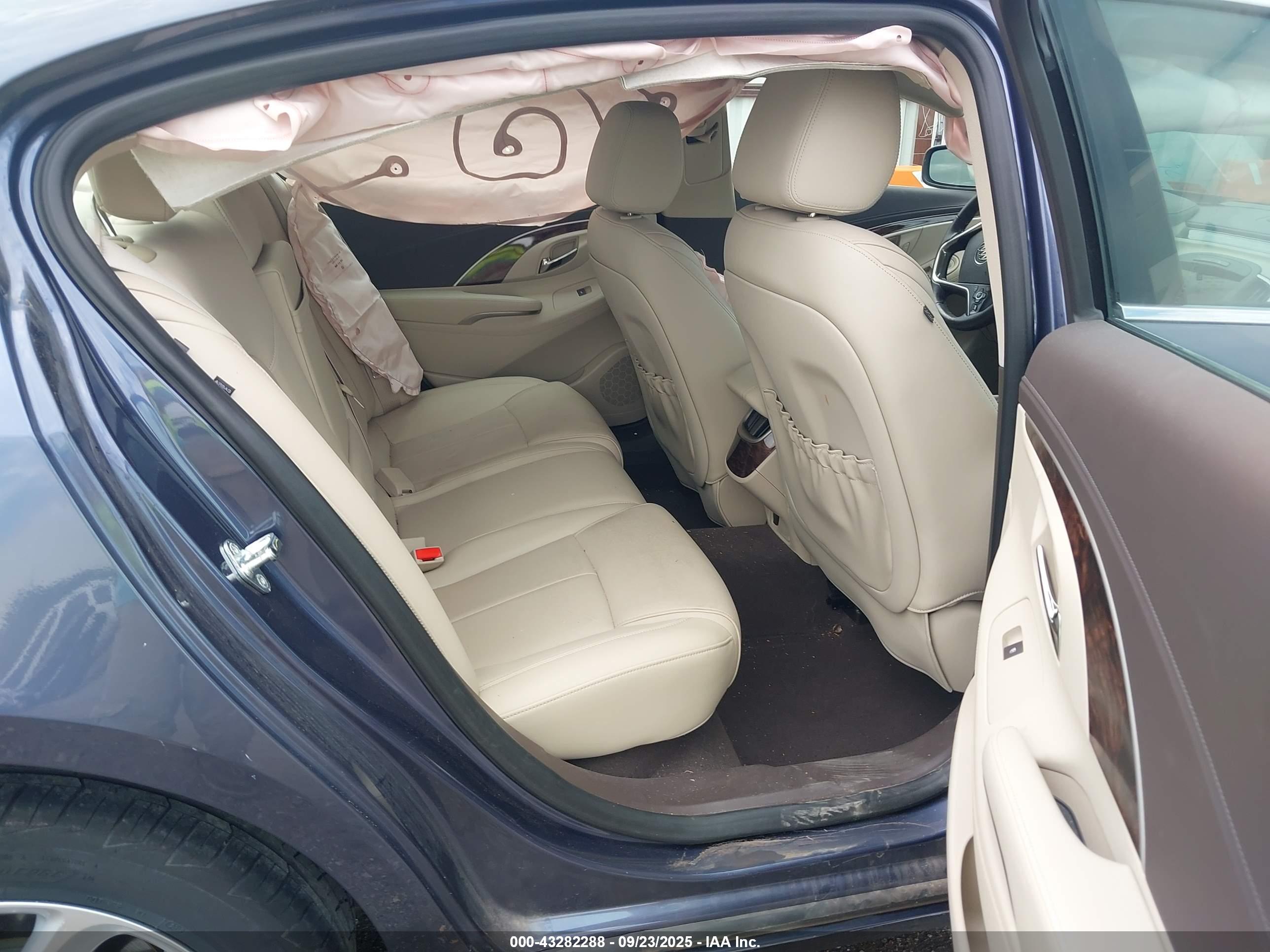 BUICK LACROSSE image 8