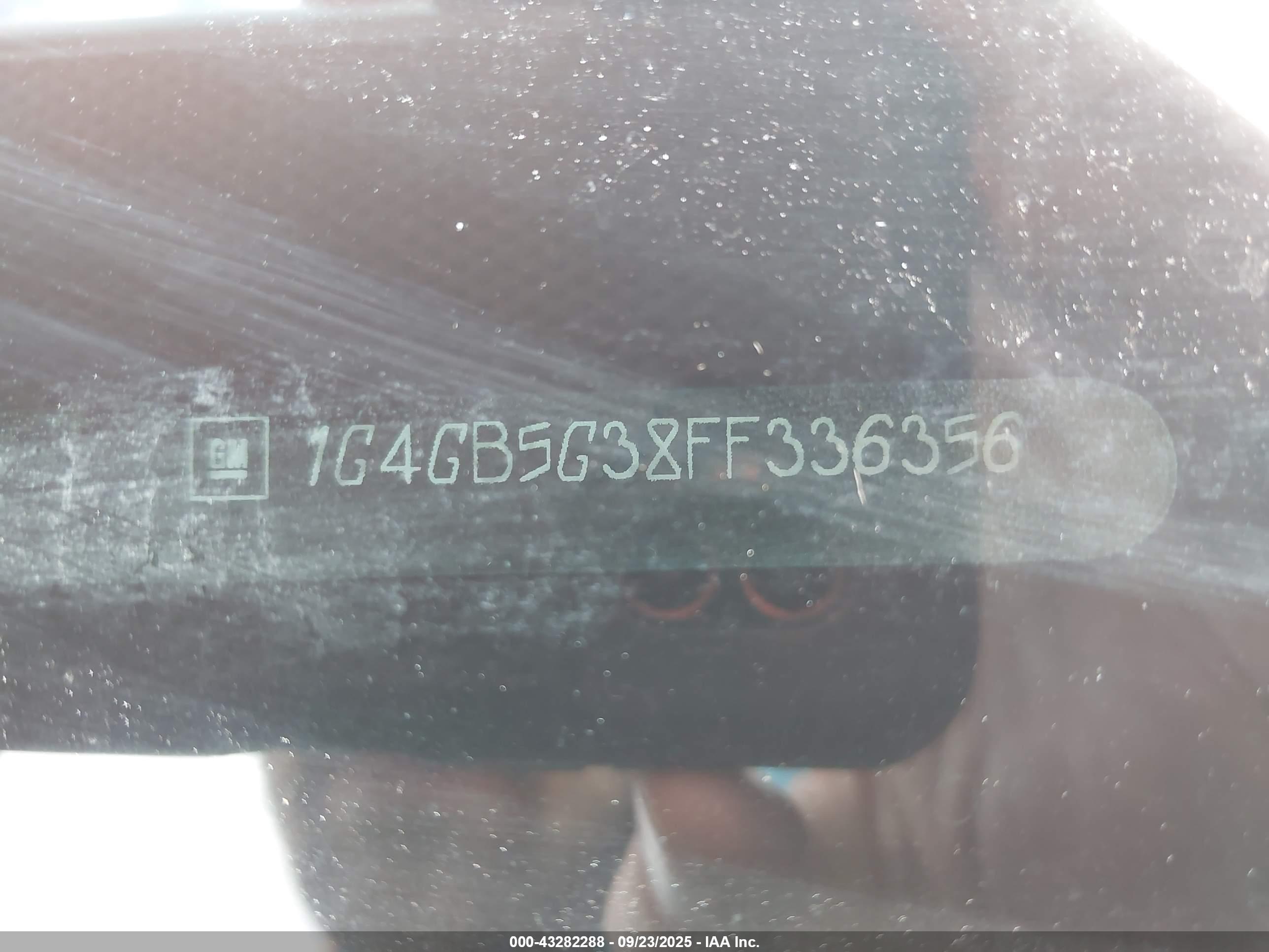 BUICK LACROSSE image 9