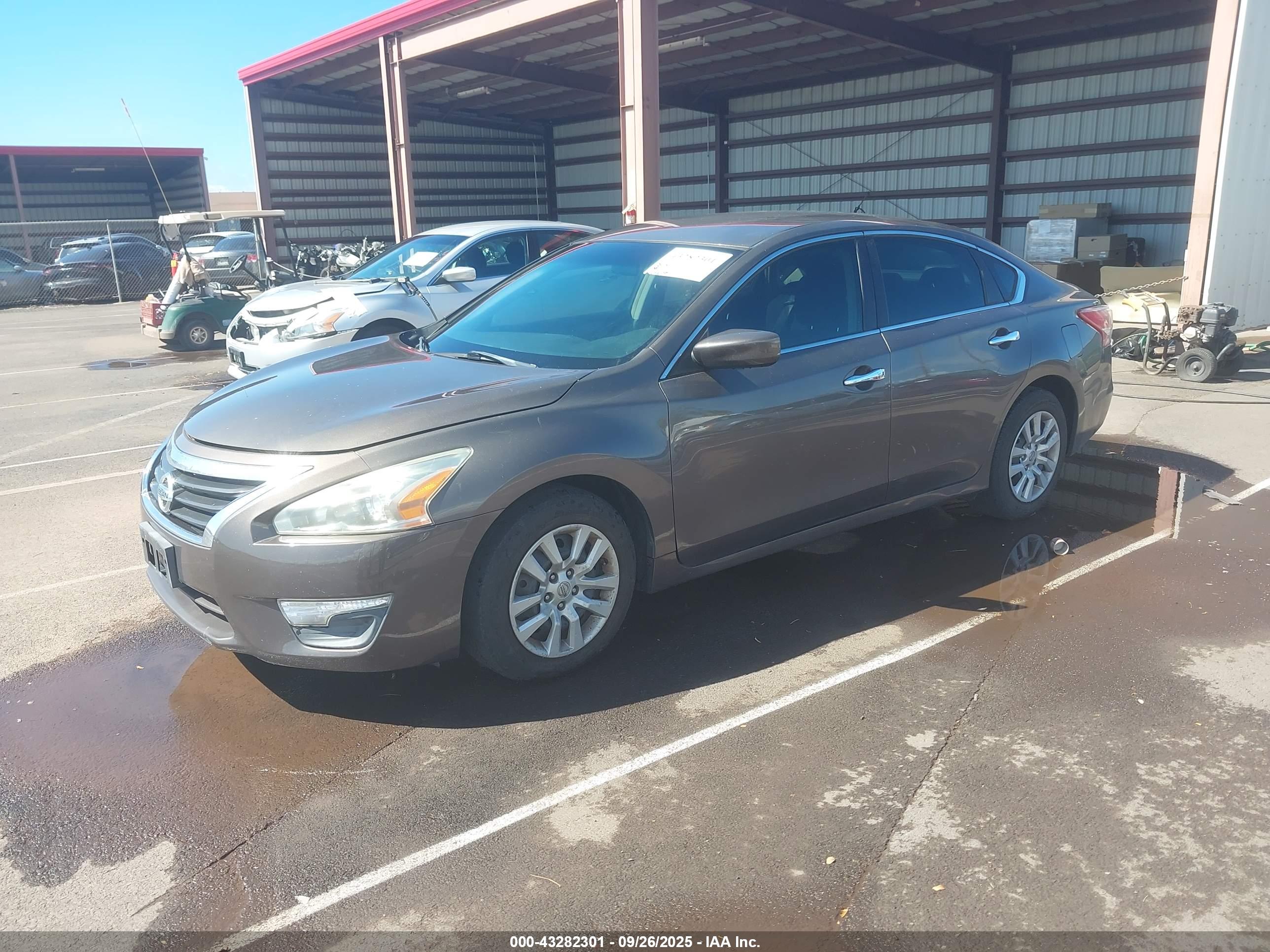 NISSAN ALTIMA image 2