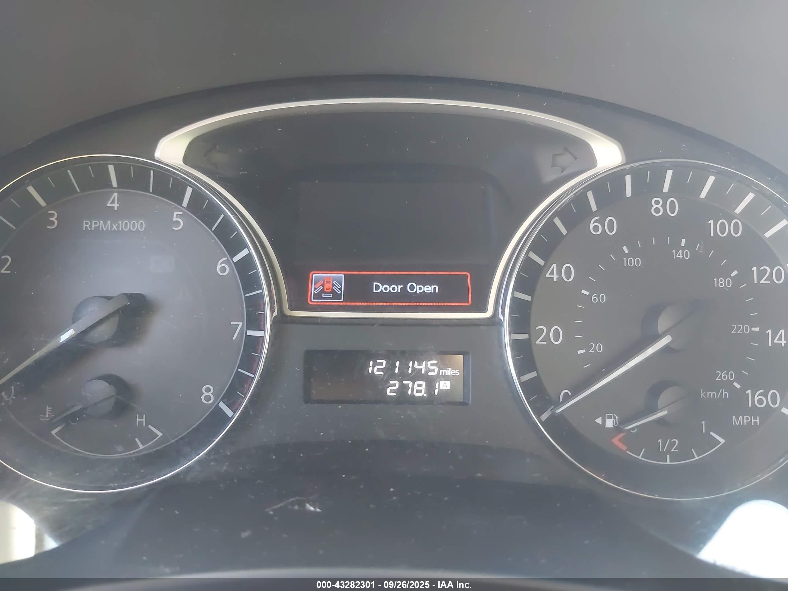NISSAN ALTIMA image 7