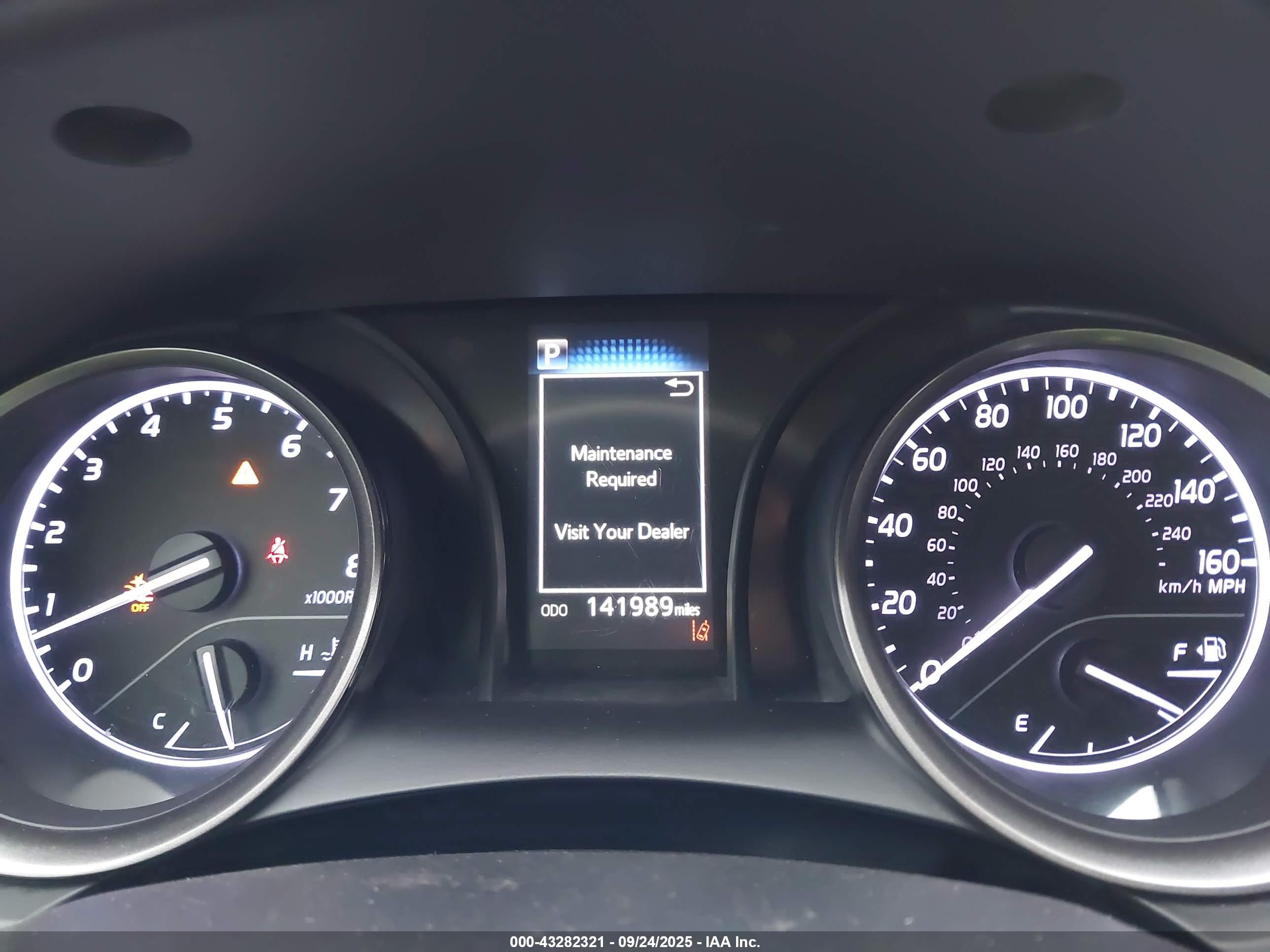 TOYOTA CAMRY image 7