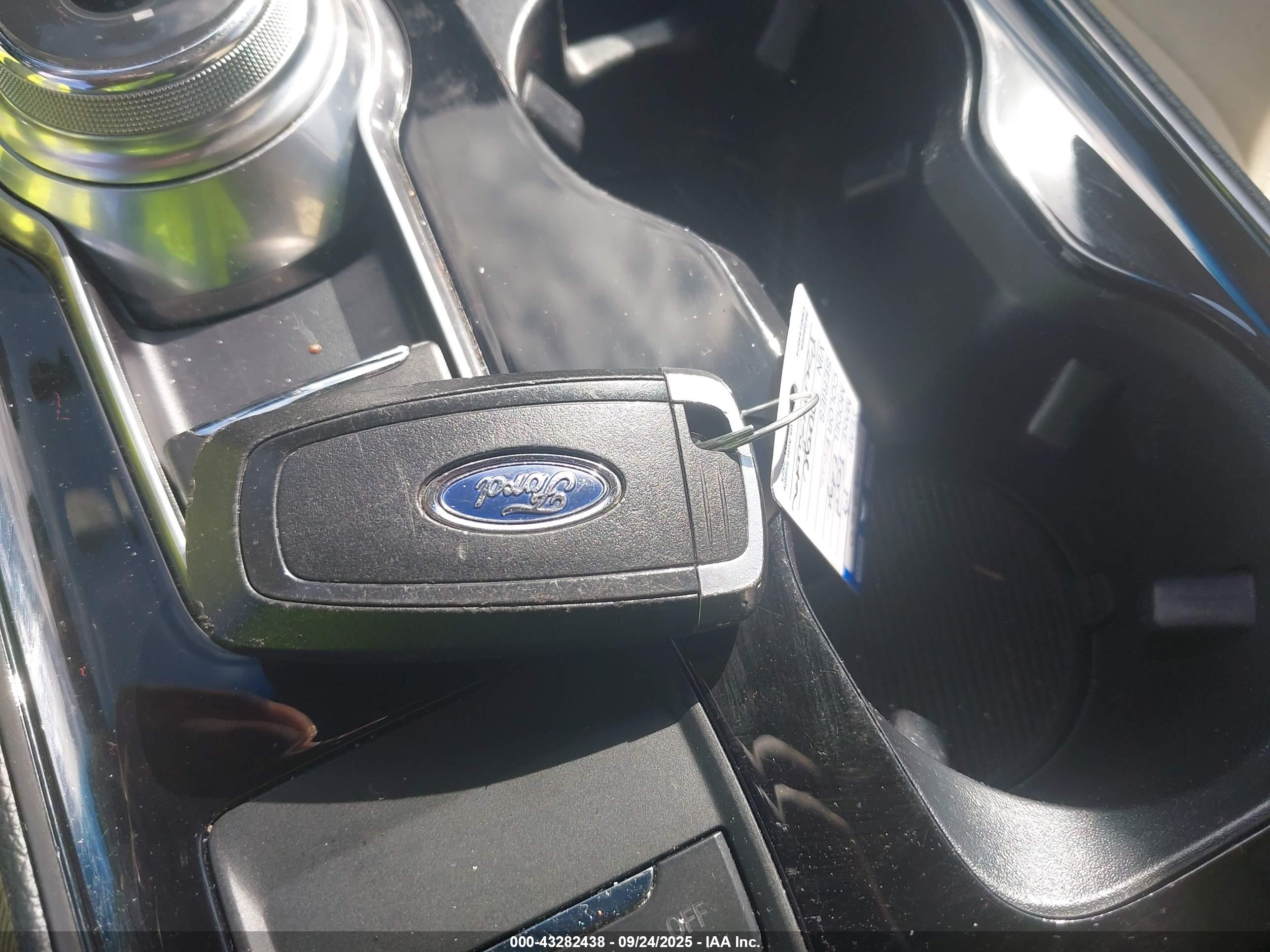 FORD EDGE image 11