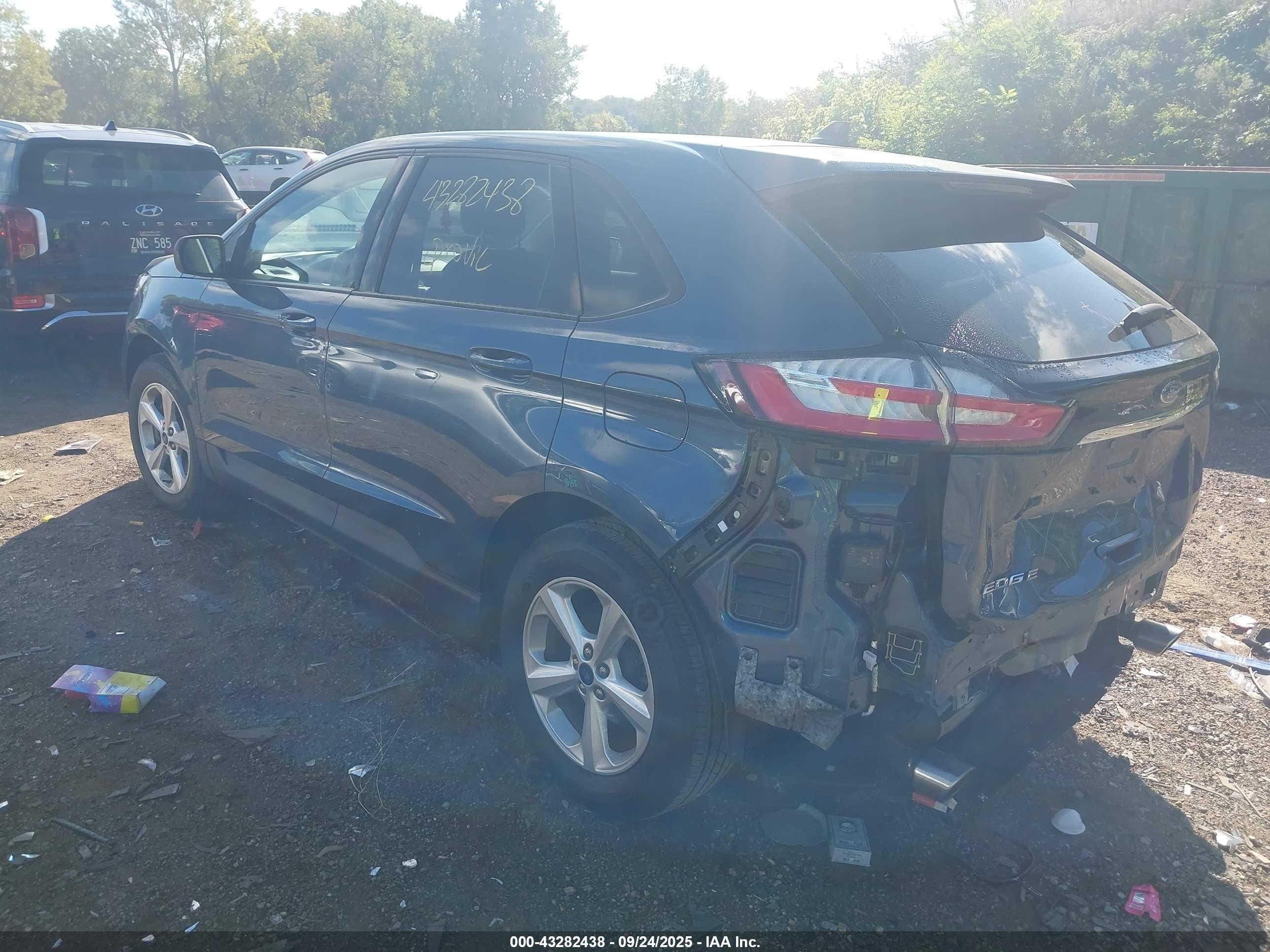 FORD EDGE image 3