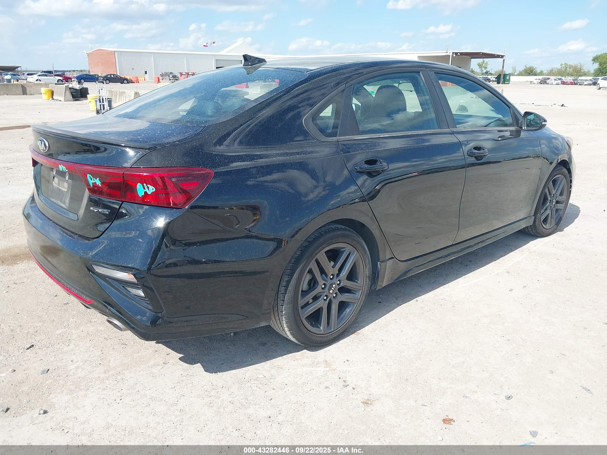 KIA FORTE image 4