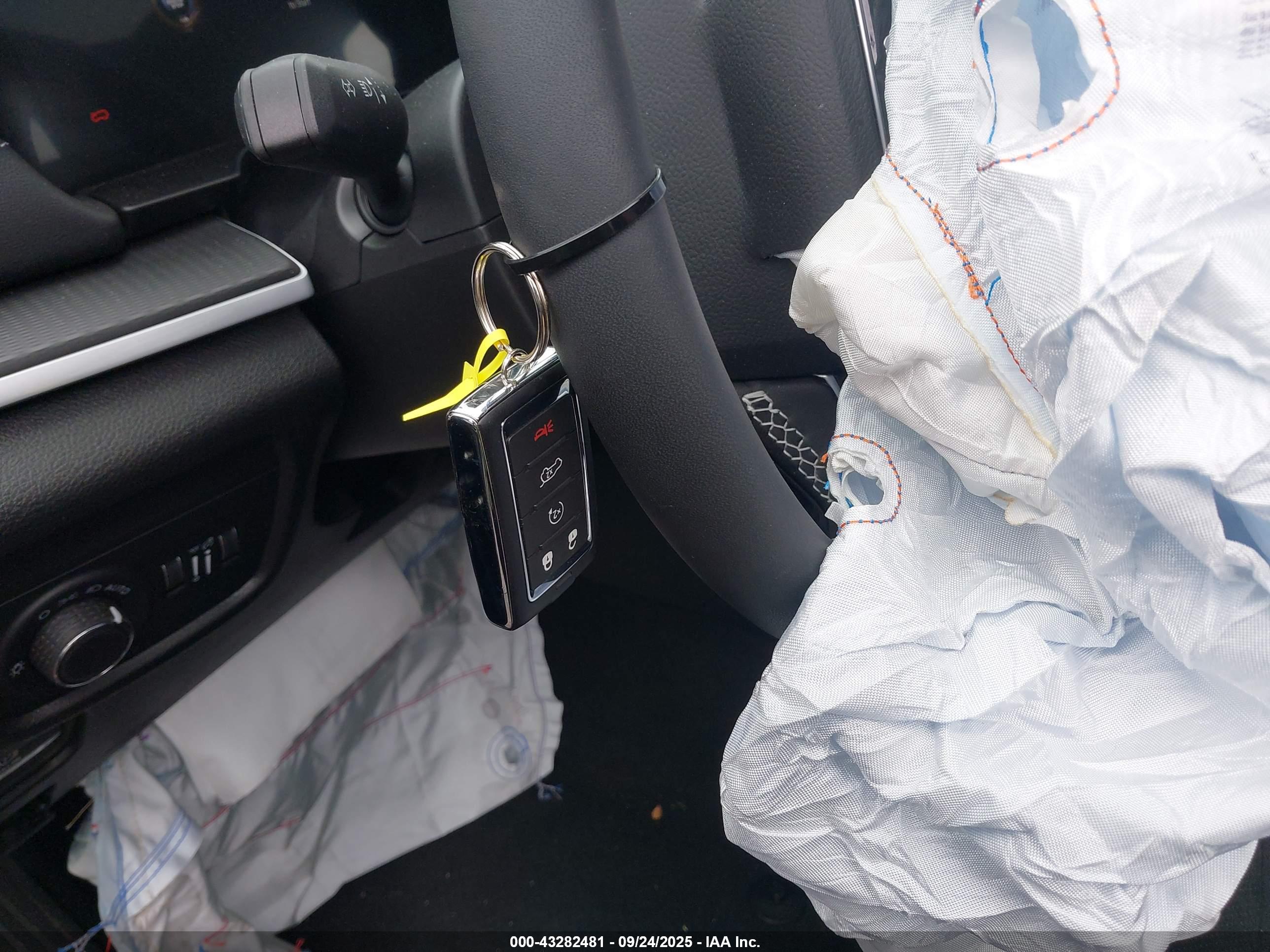 JEEP GRAND image 11