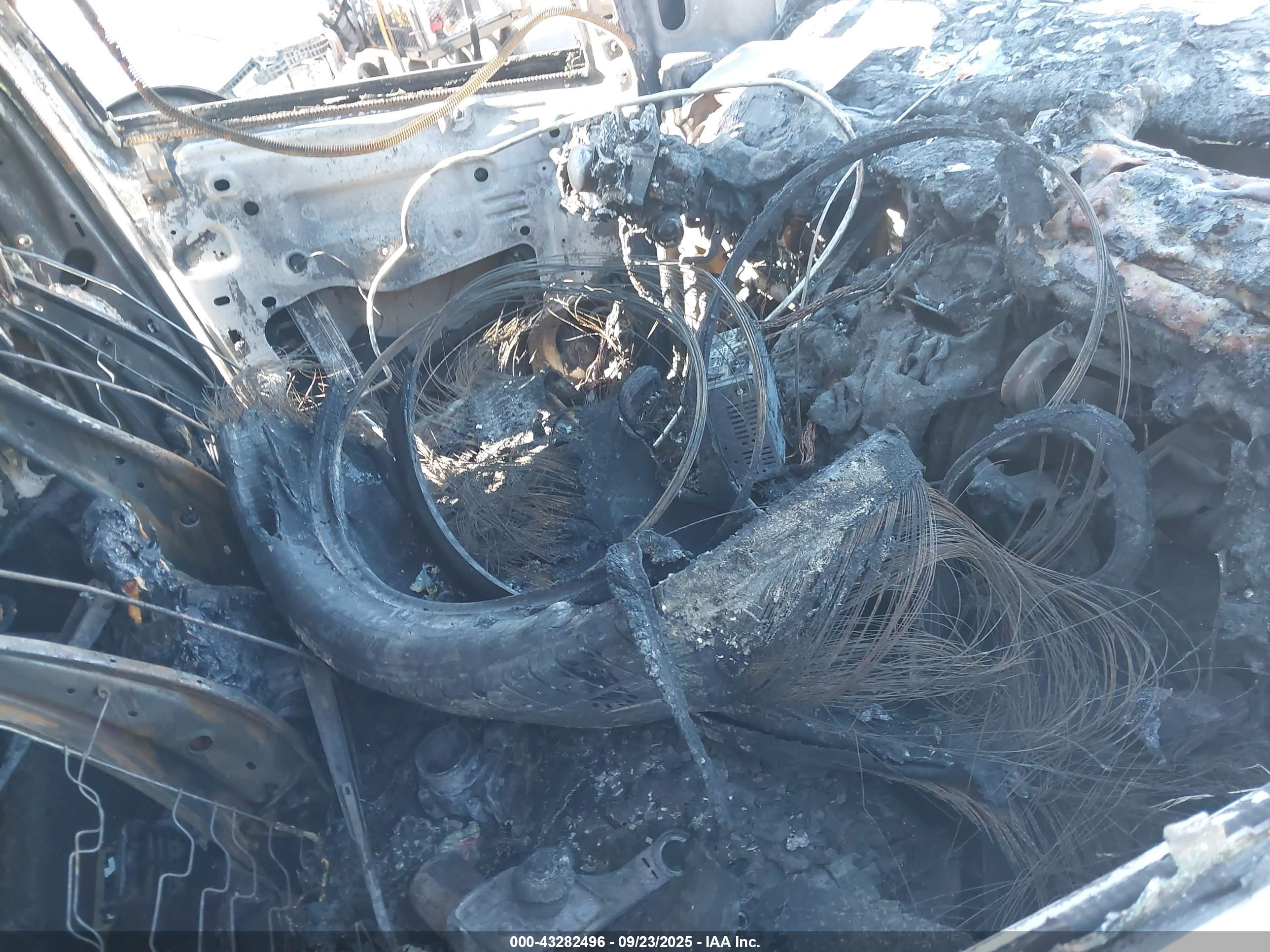 FORD ESCAPE image 5