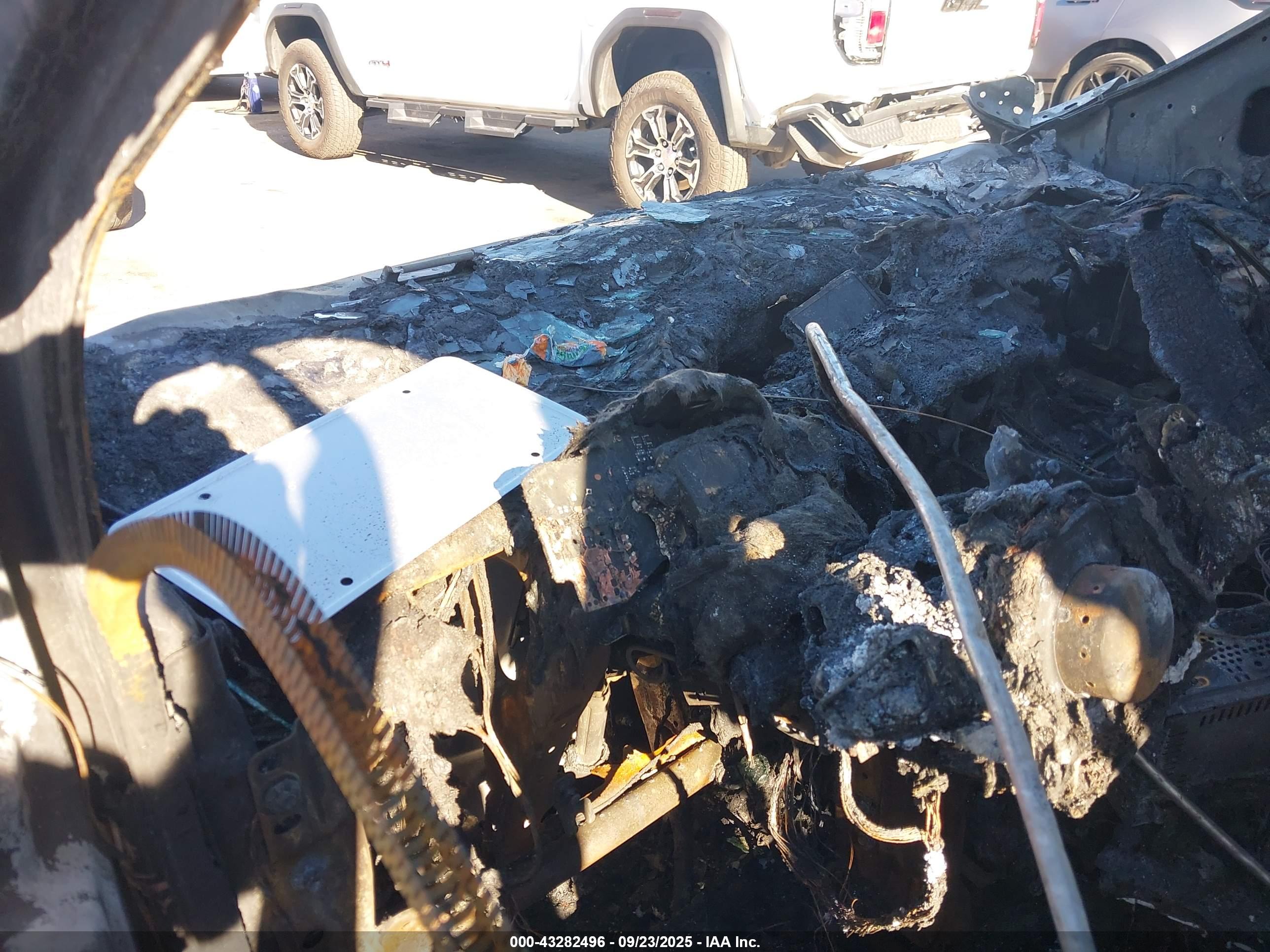 FORD ESCAPE image 7